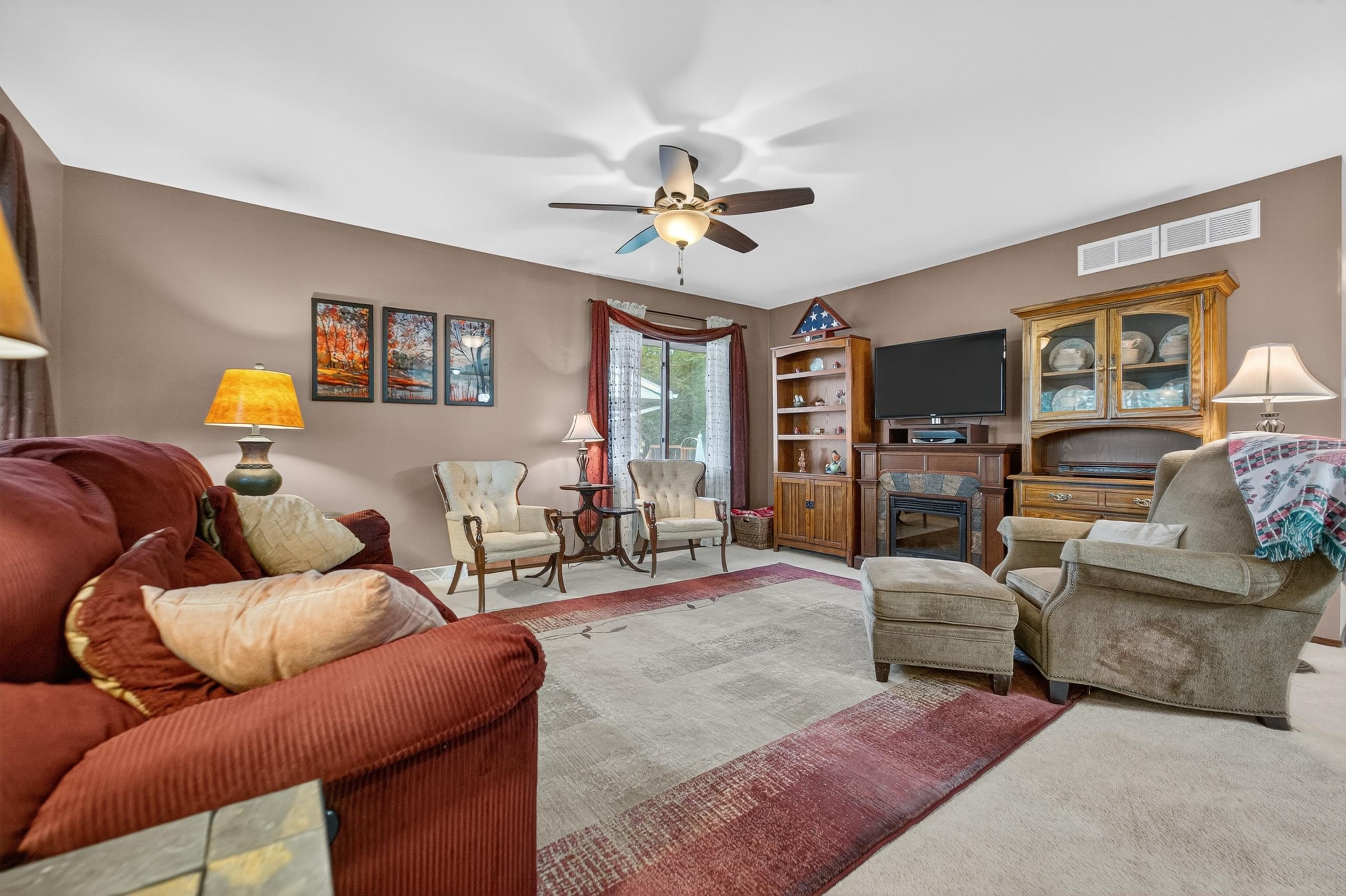 2805 Independence Lane
