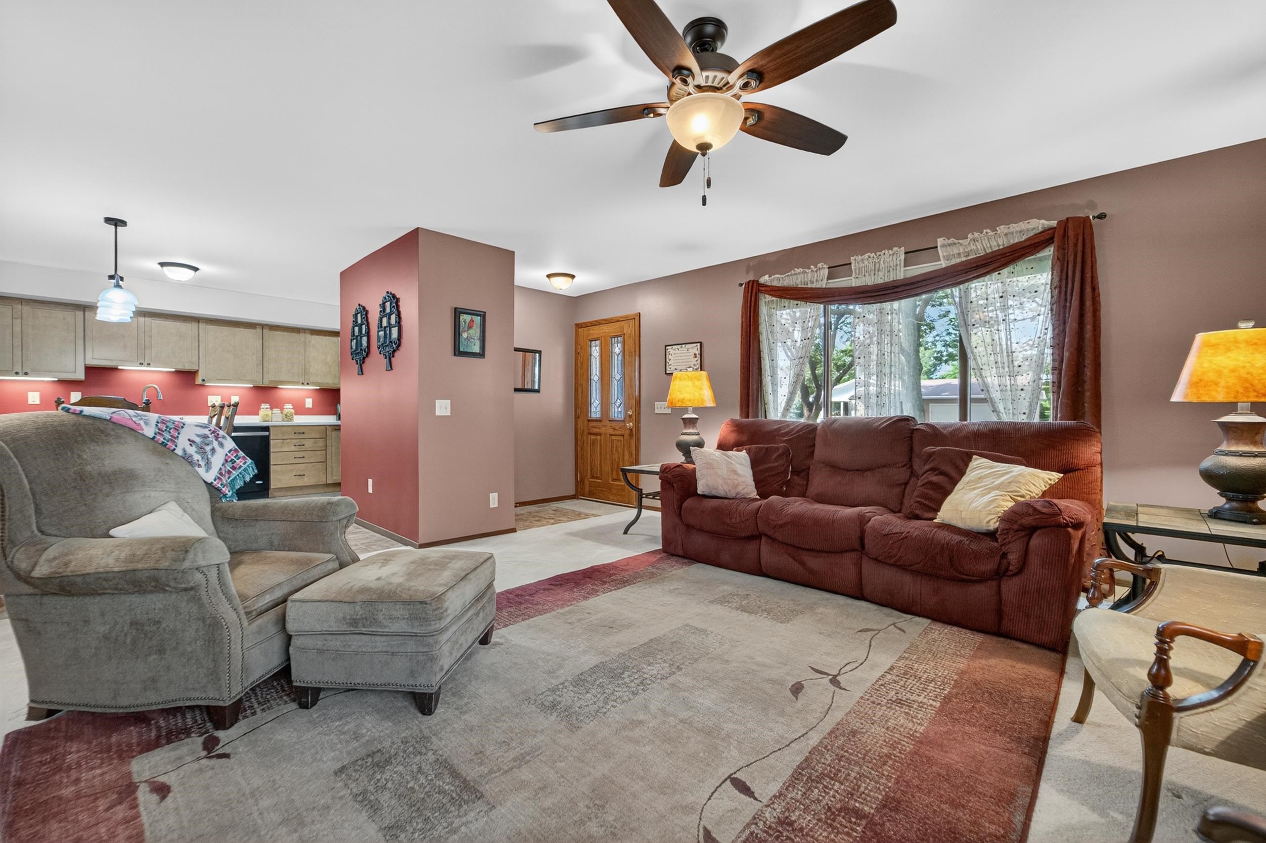 2805 Independence Lane