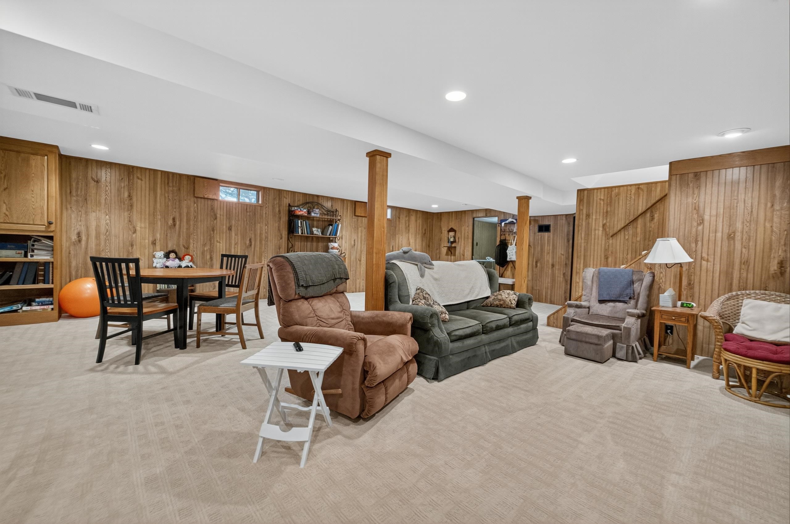 2805 Independence Lane