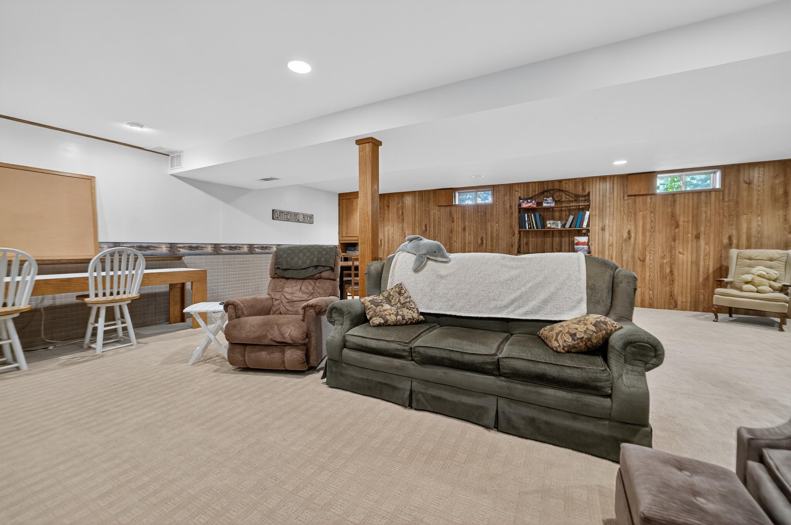 2805 Independence Lane
