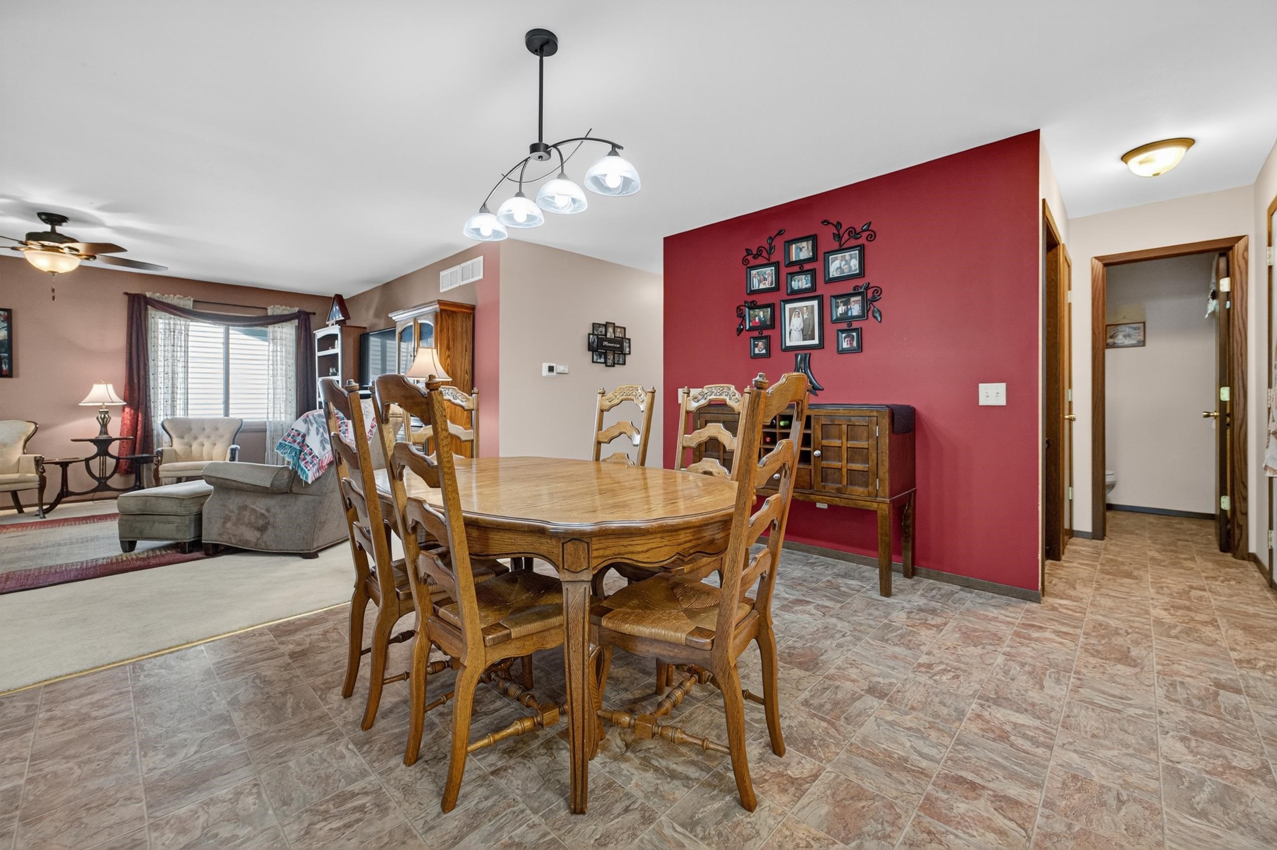 2805 Independence Lane