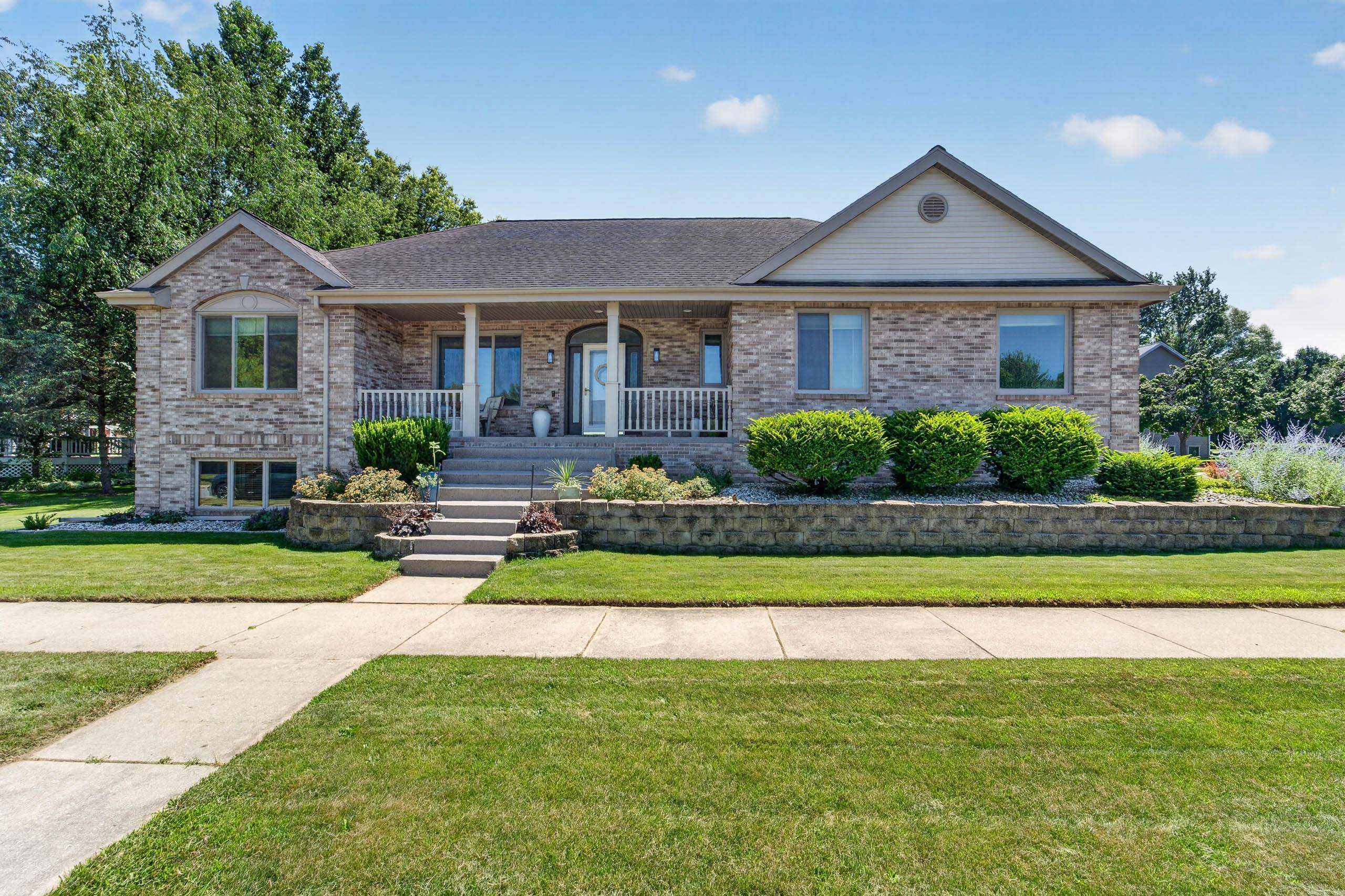 1158 Bluebird Trail