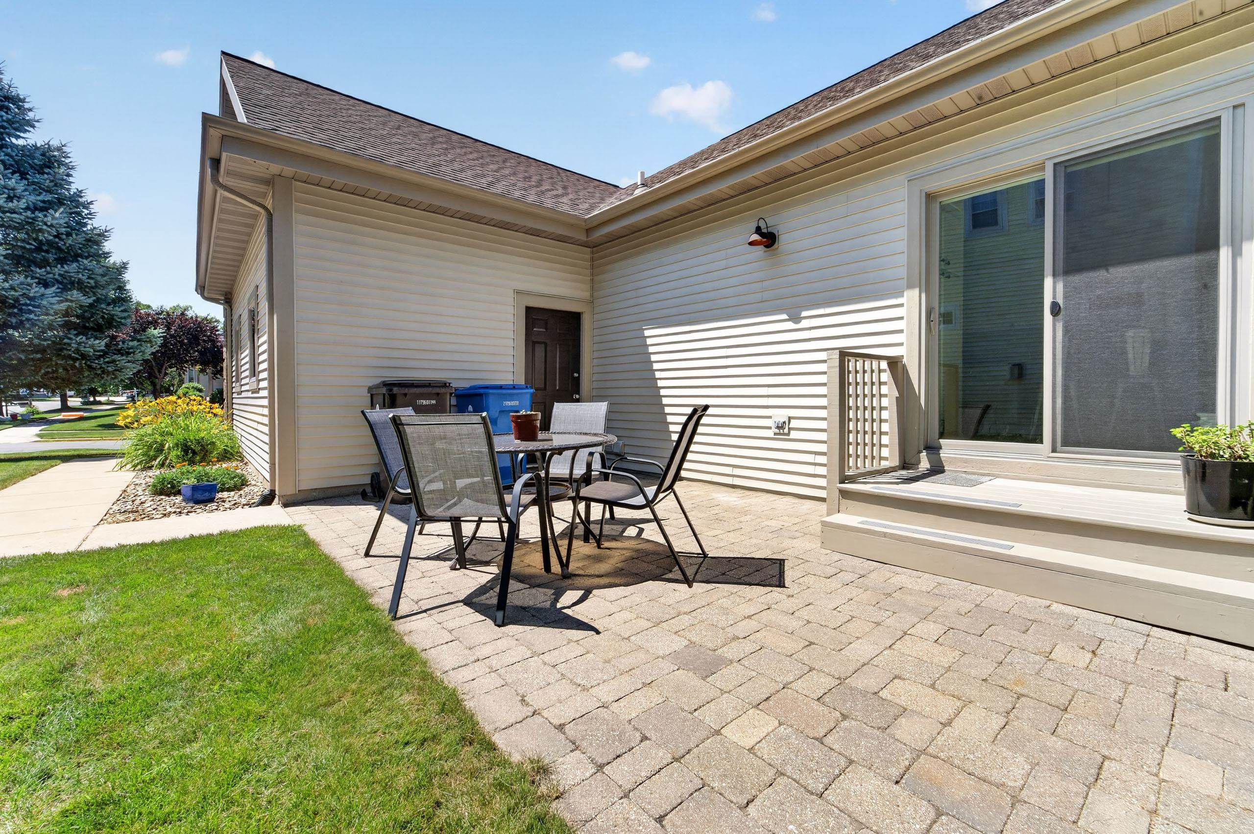 1158 Bluebird Trail