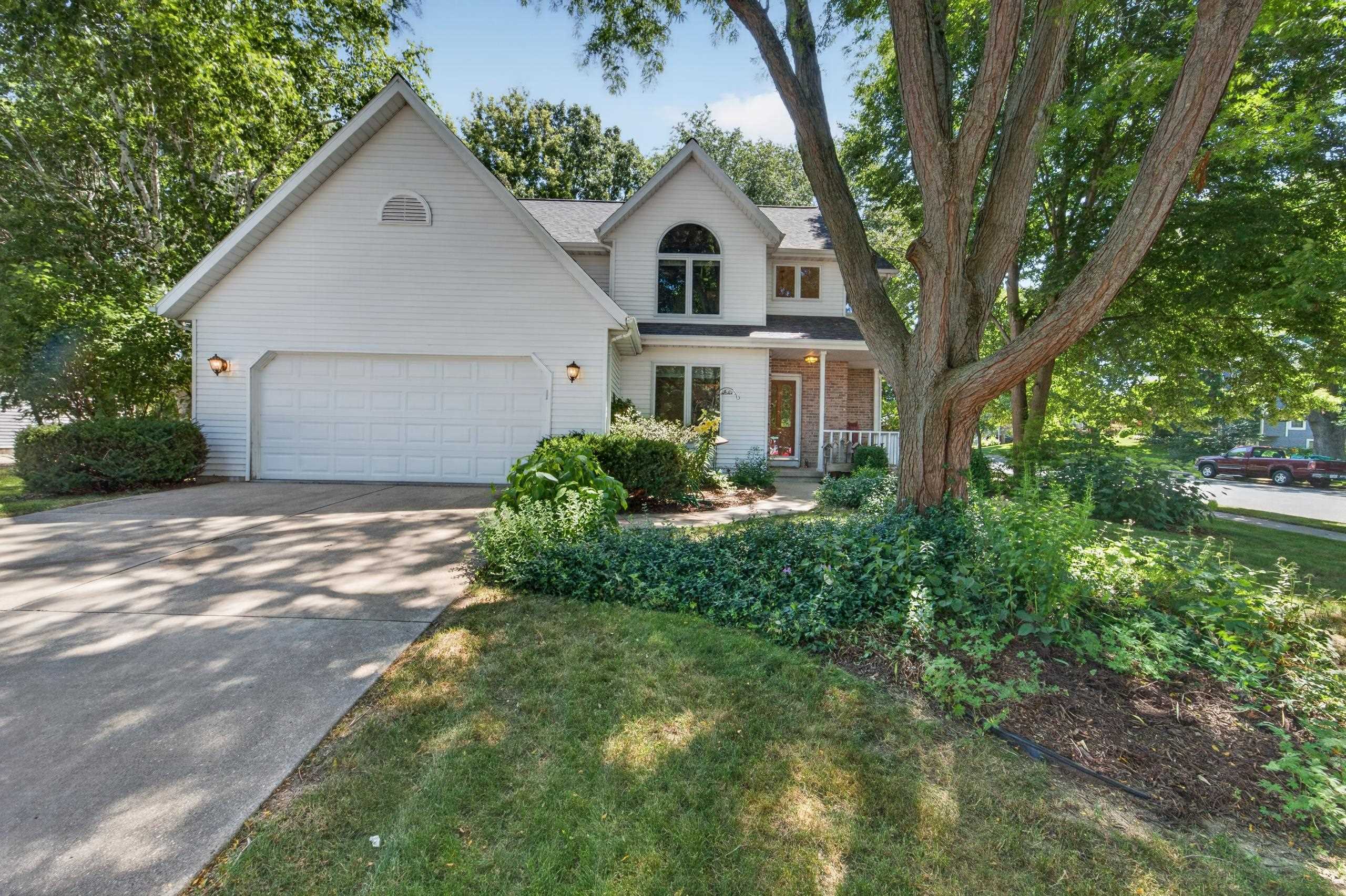 873 Peregrine Circle