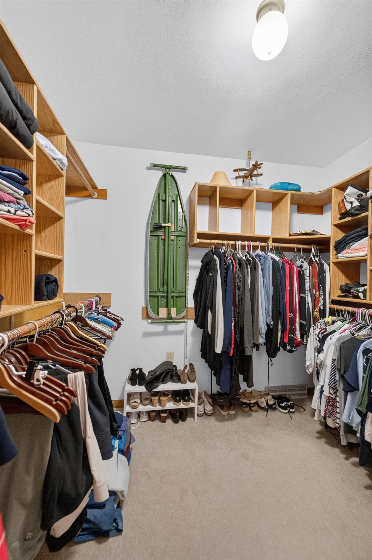 873 Peregrine Circle