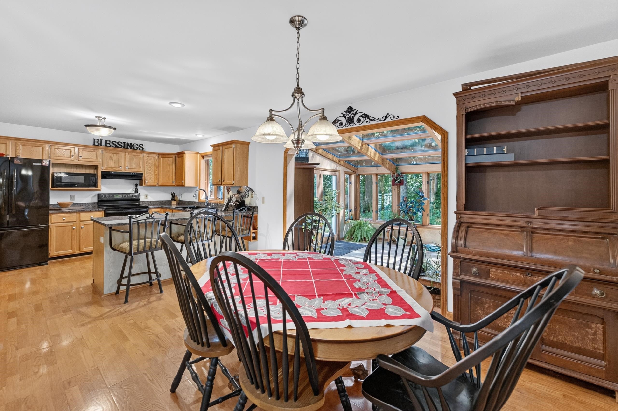 873 Peregrine Circle
