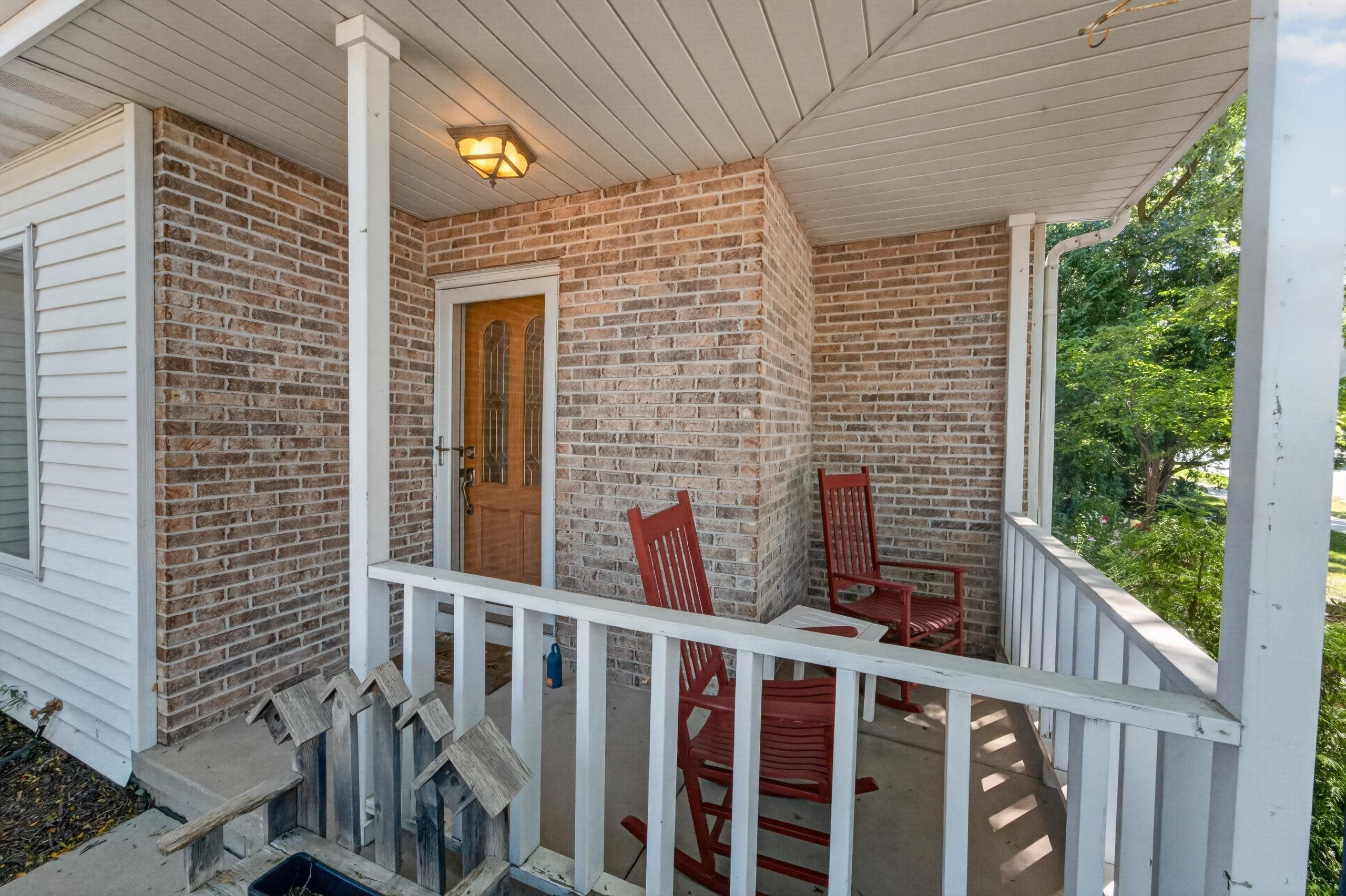 873 Peregrine Circle