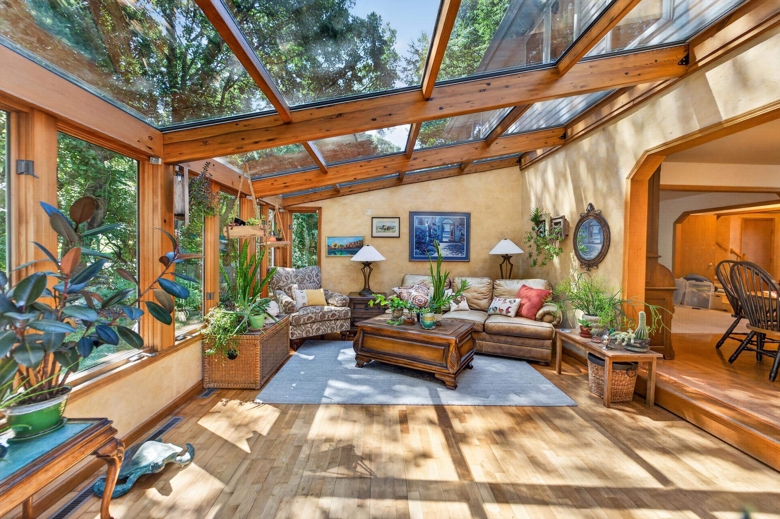 873 Peregrine Circle