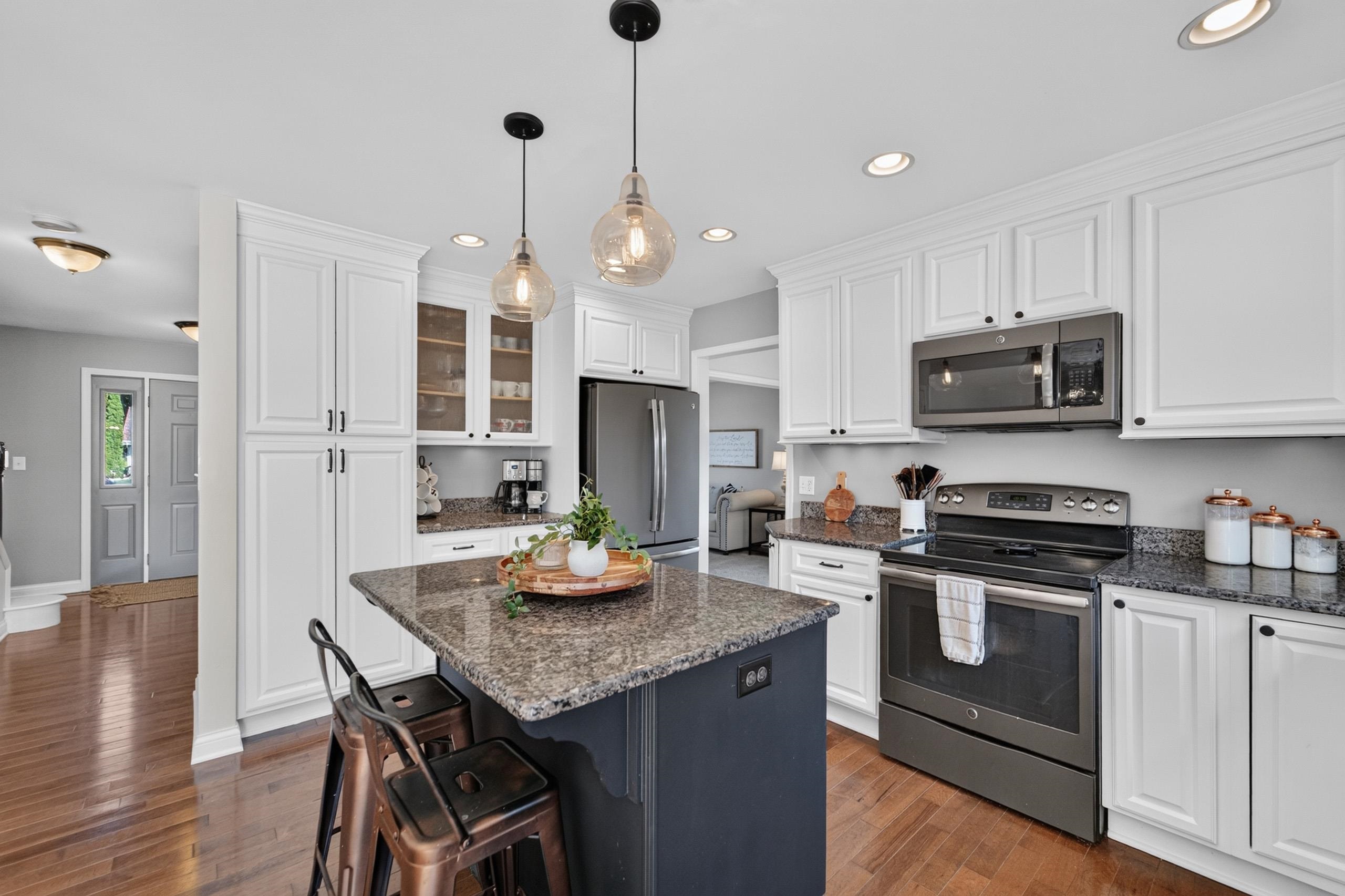 8819 W Whispering Oaks Court