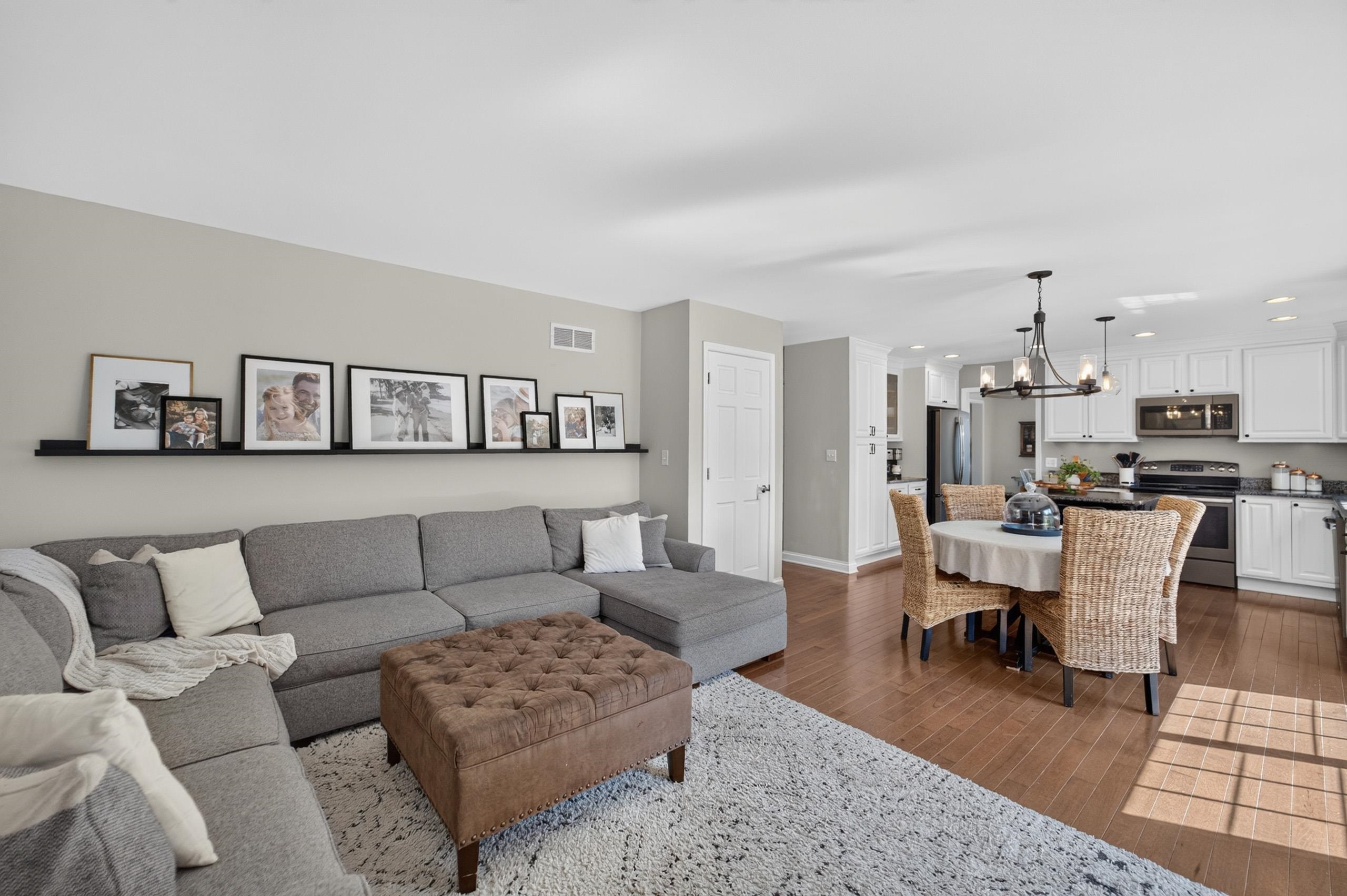 8819 W Whispering Oaks Court