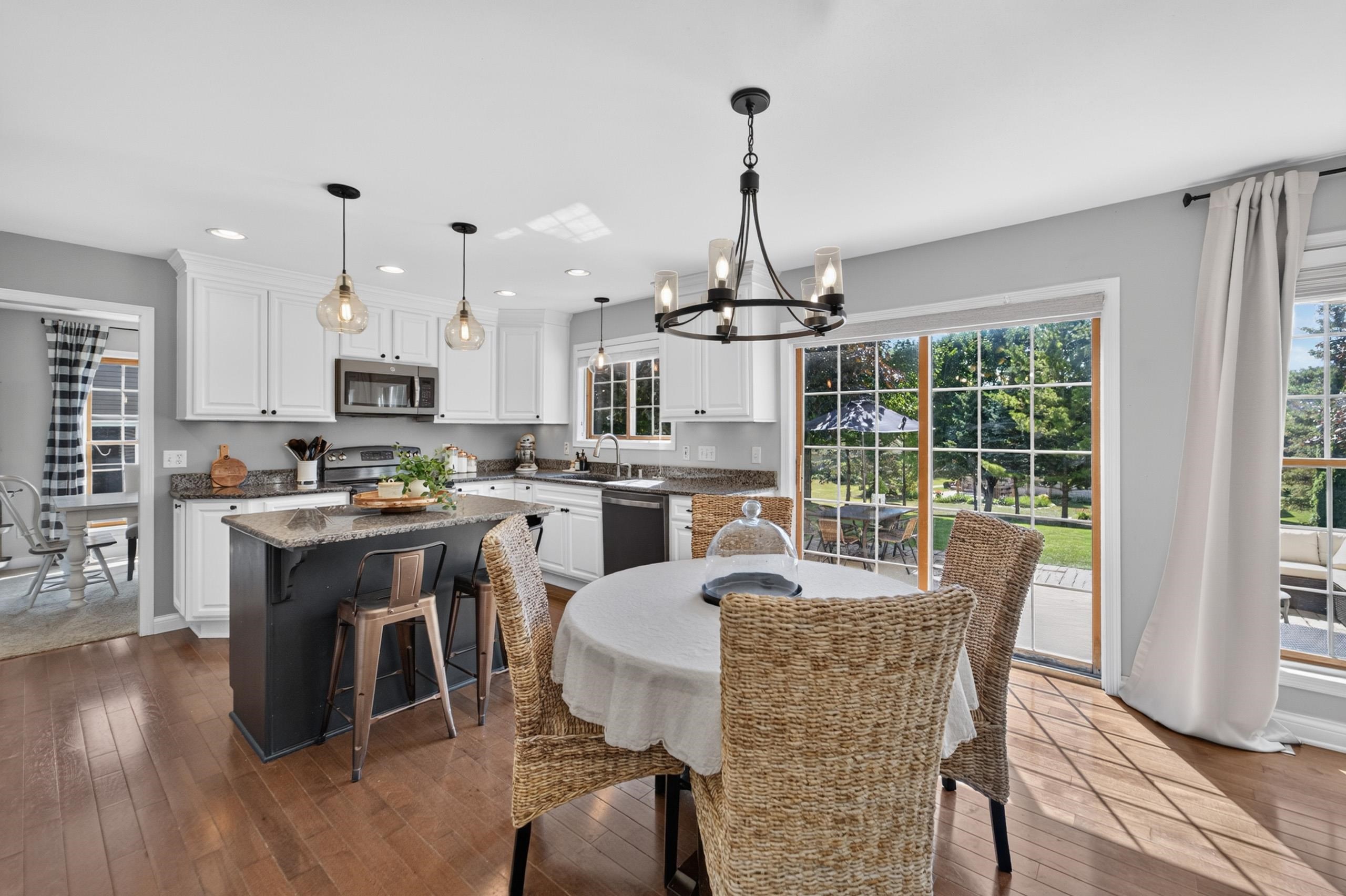 8819 W Whispering Oaks Court