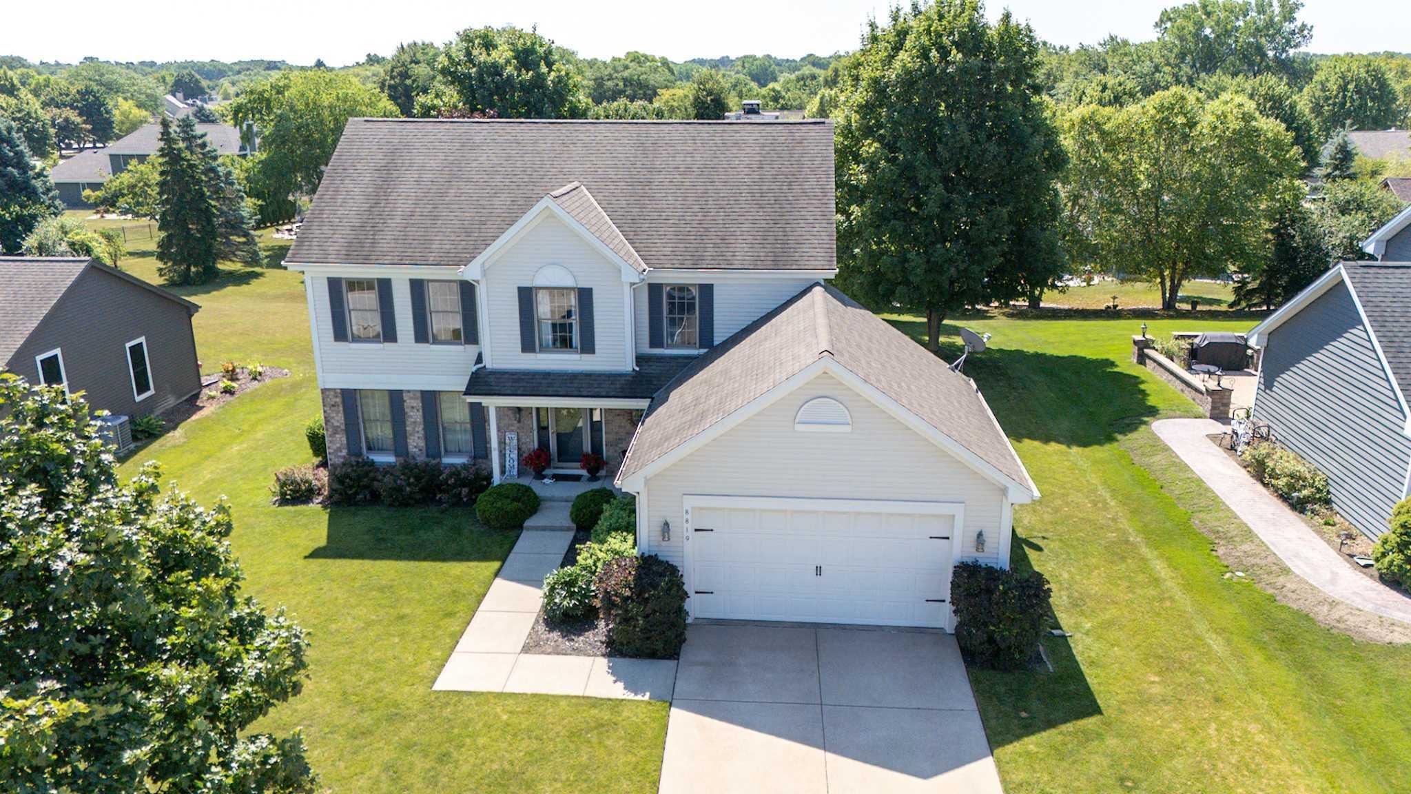 8819 W Whispering Oaks Court
