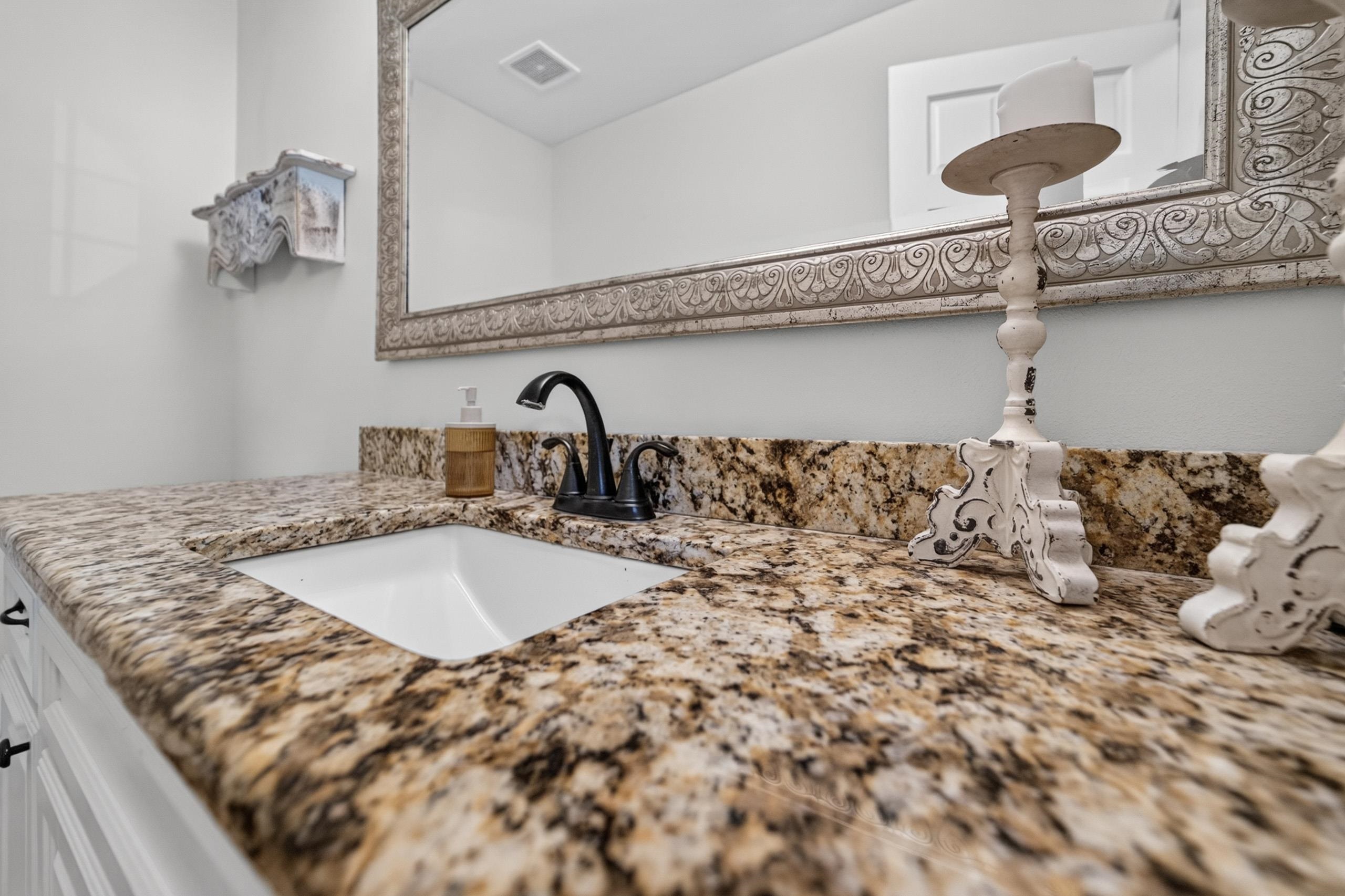 8819 W Whispering Oaks Court