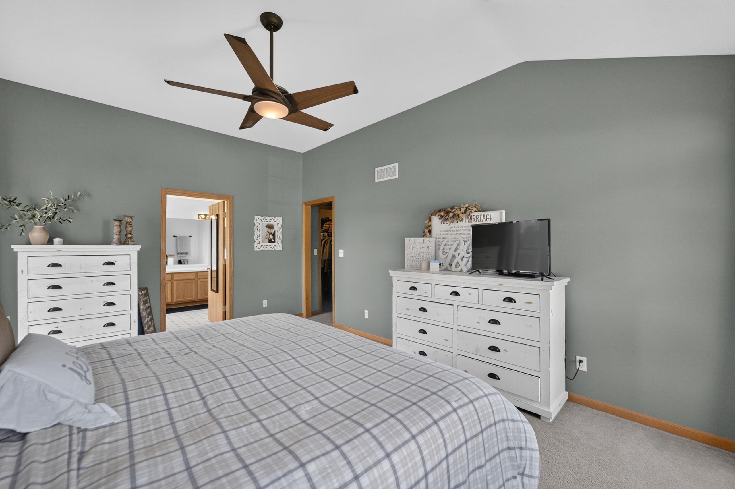 8819 W Whispering Oaks Court