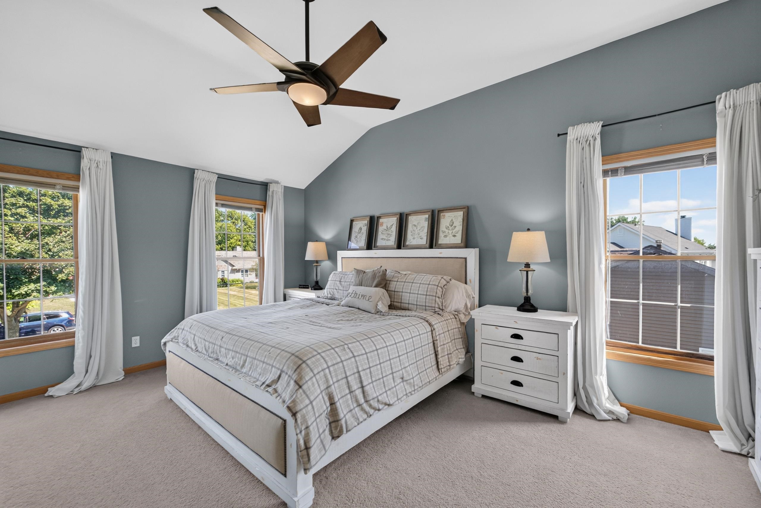 8819 W Whispering Oaks Court