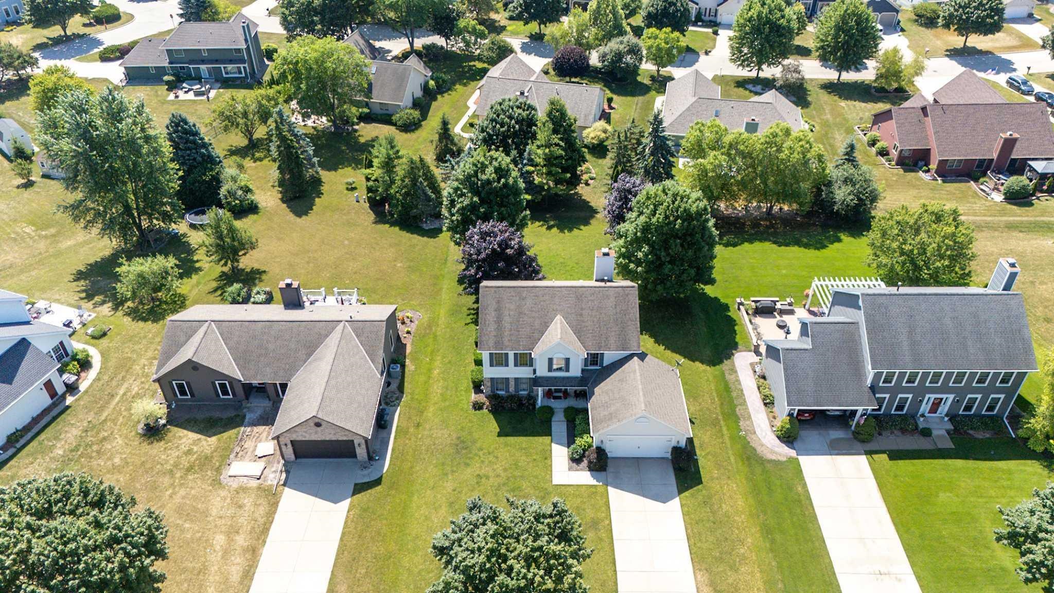 8819 W Whispering Oaks Court