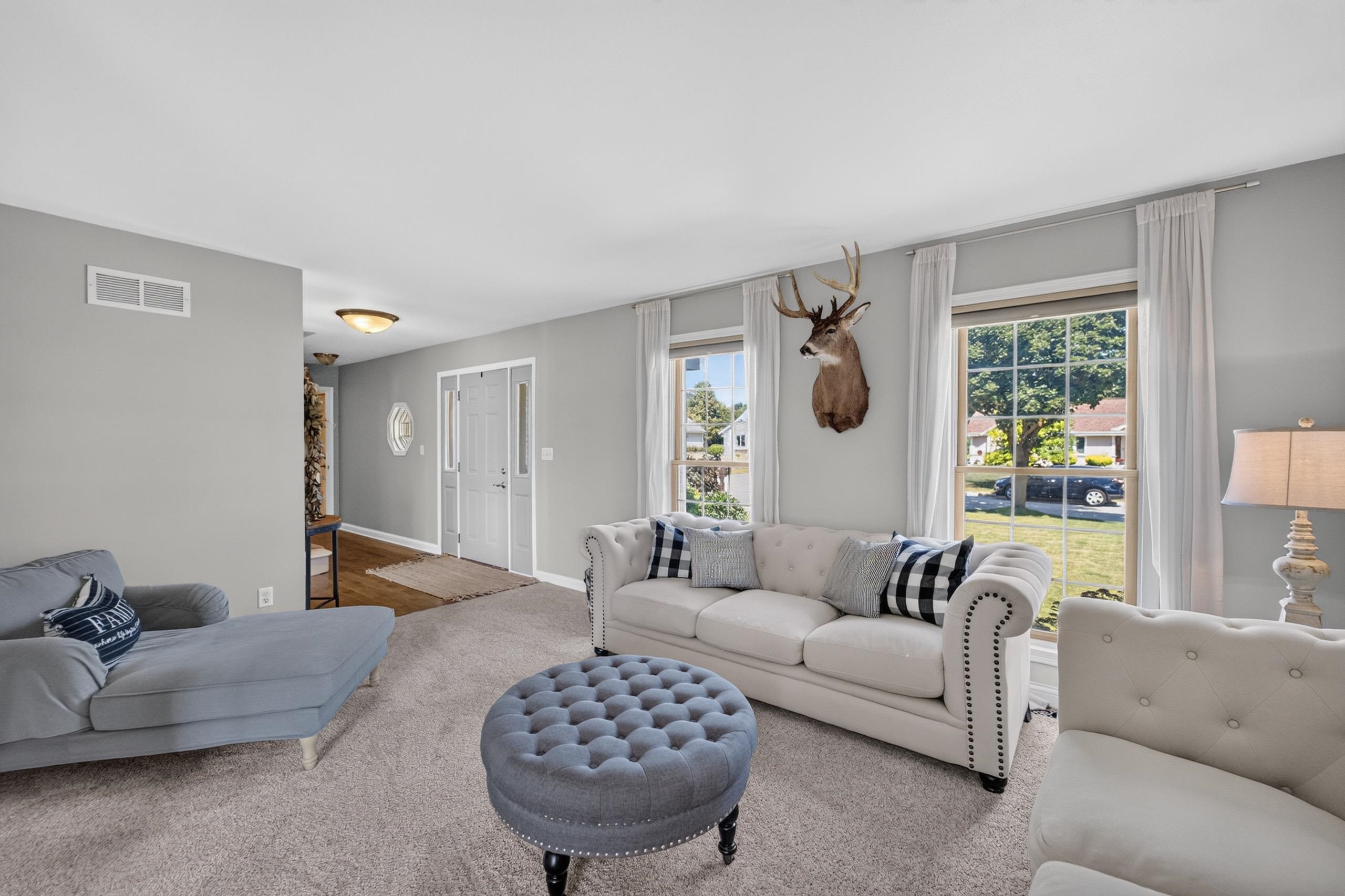 8819 W Whispering Oaks Court