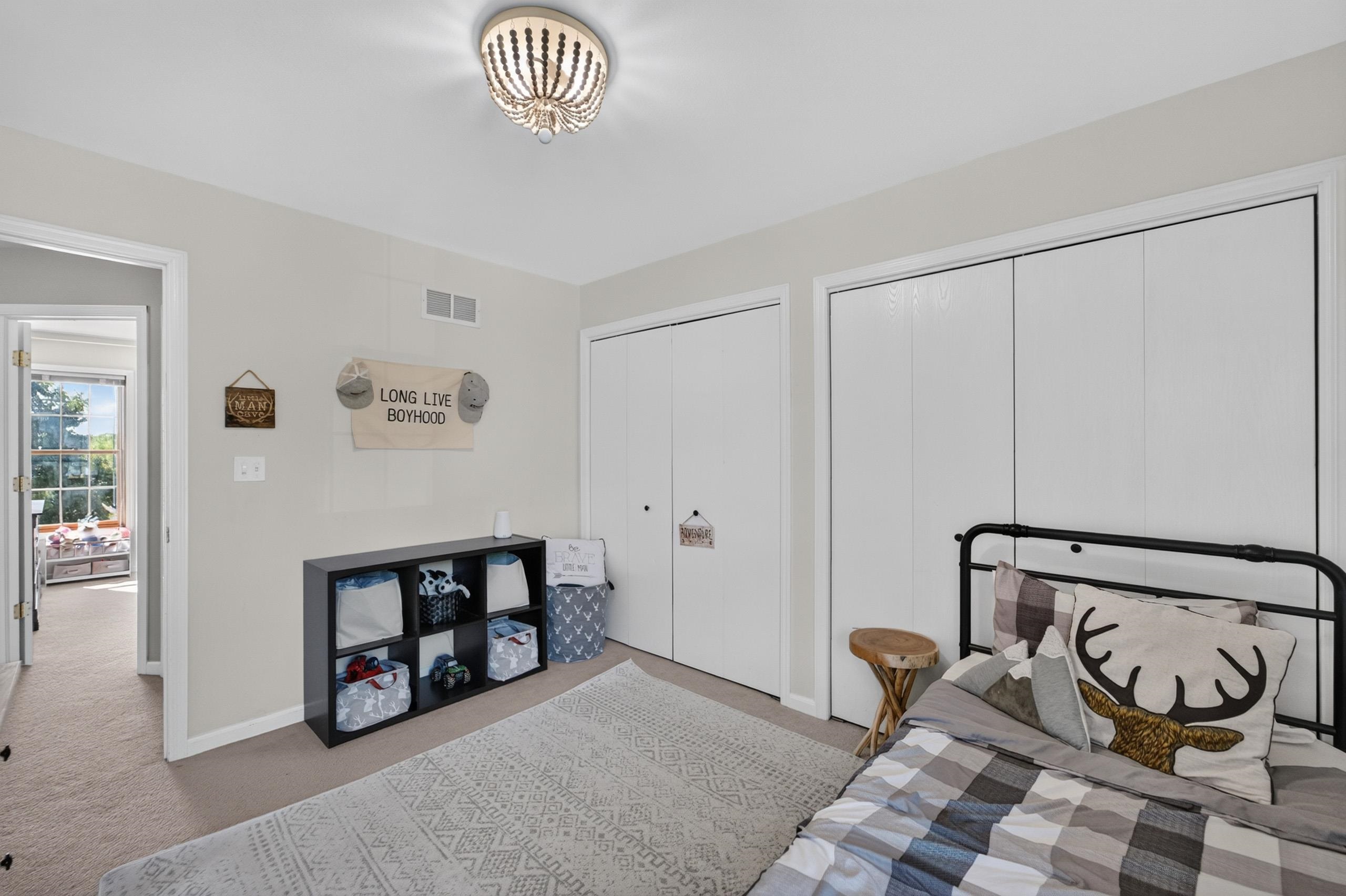 8819 W Whispering Oaks Court