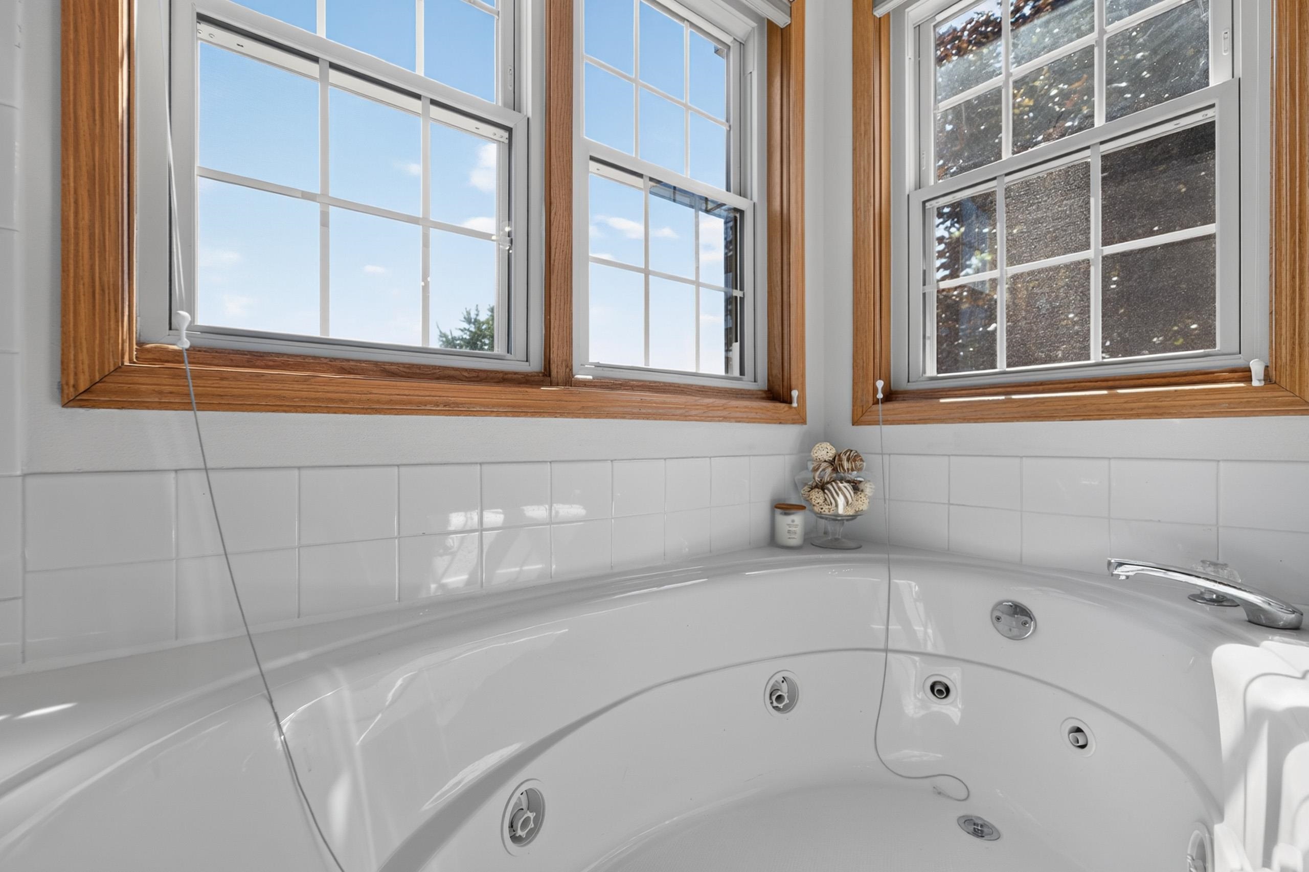 8819 W Whispering Oaks Court