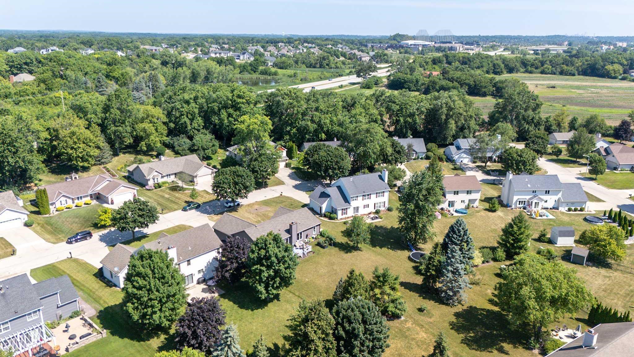 8819 W Whispering Oaks Court