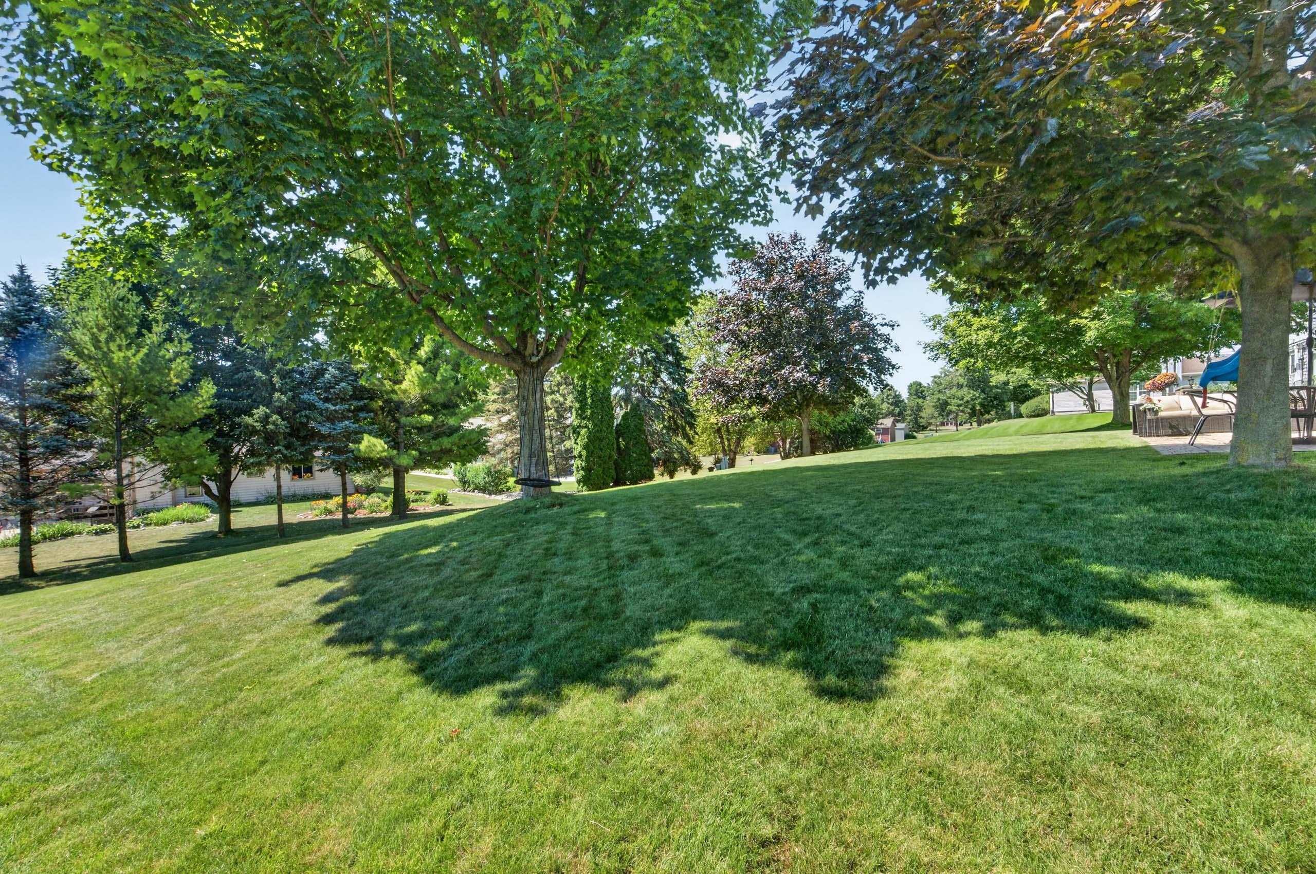 8819 W Whispering Oaks Court
