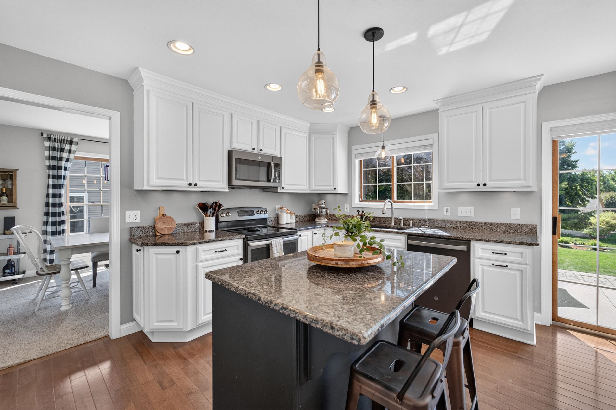 8819 W Whispering Oaks Court