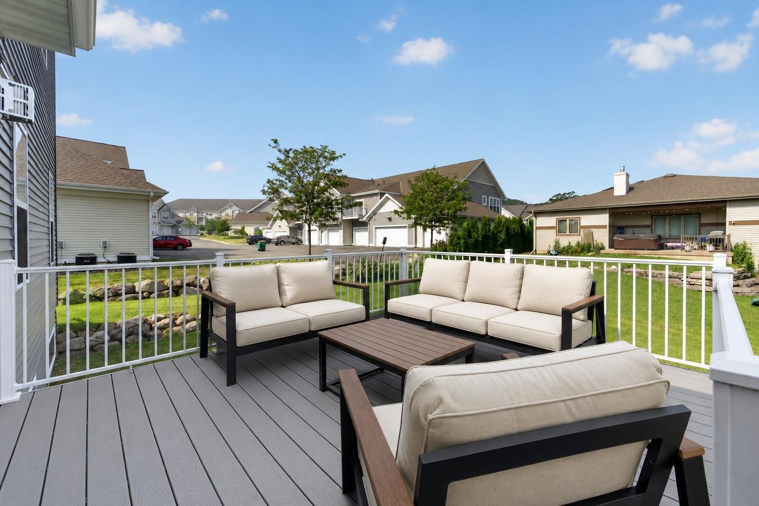 2607 Bobs Drive