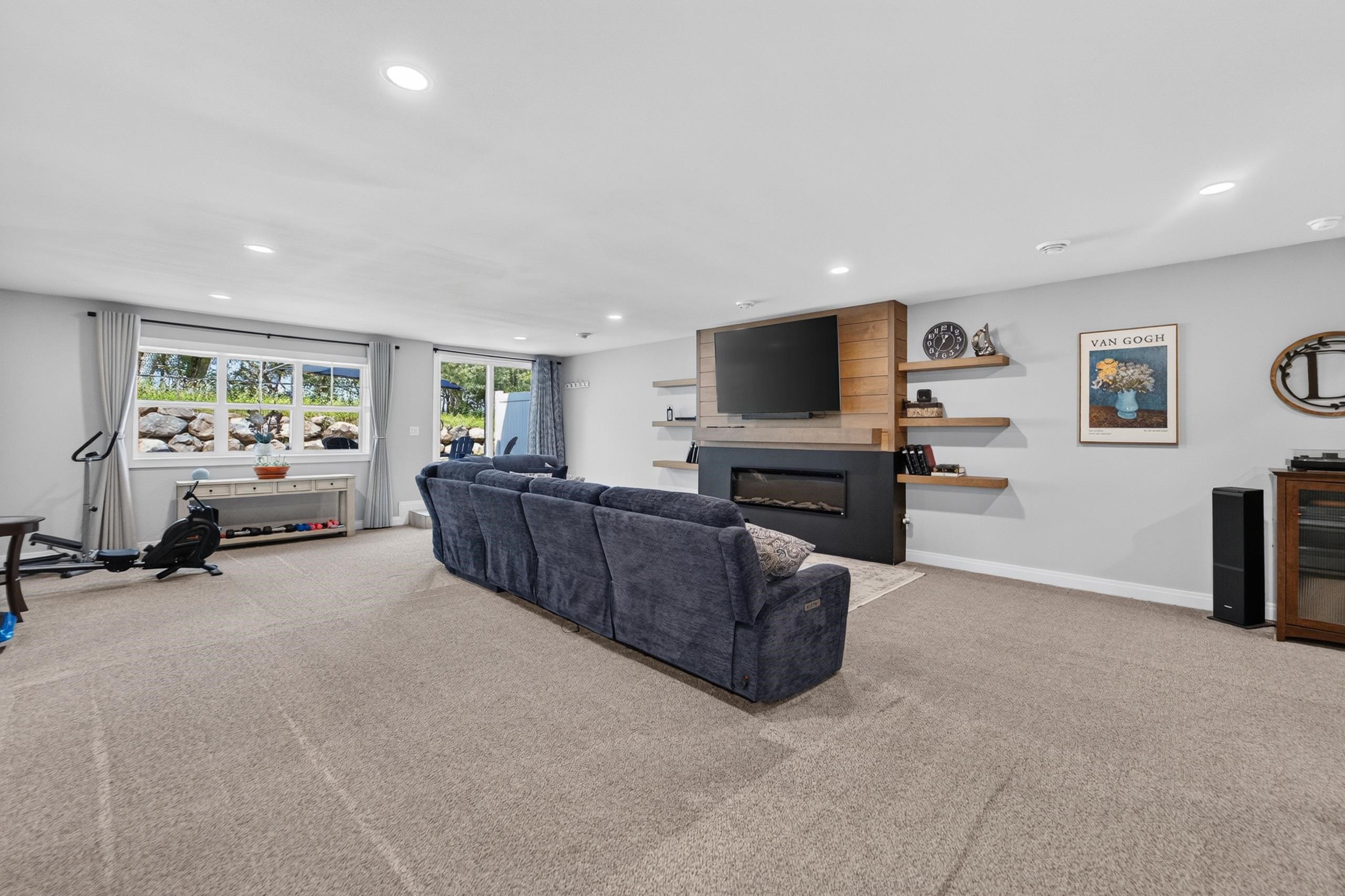 6727 Bellflower Pointe Drive
