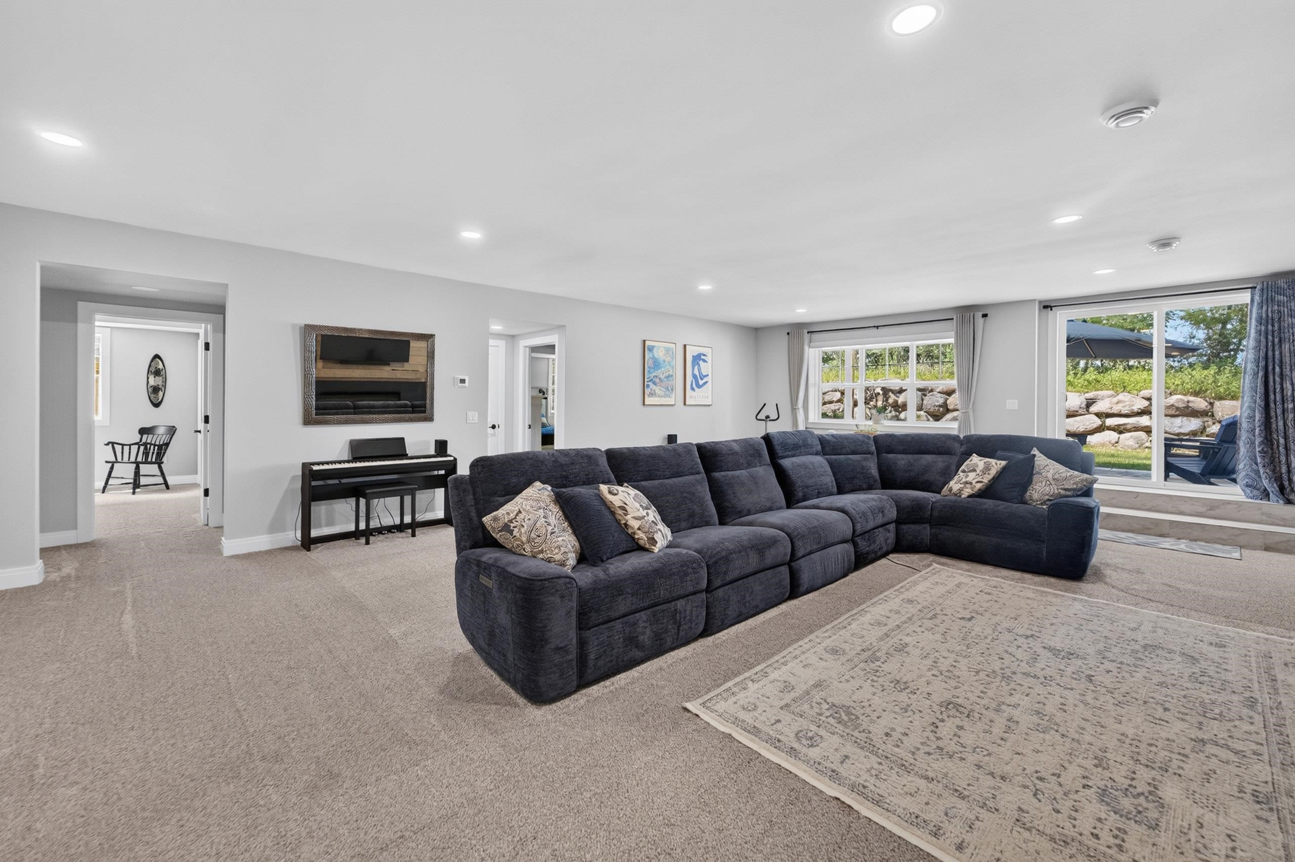 6727 Bellflower Pointe Drive