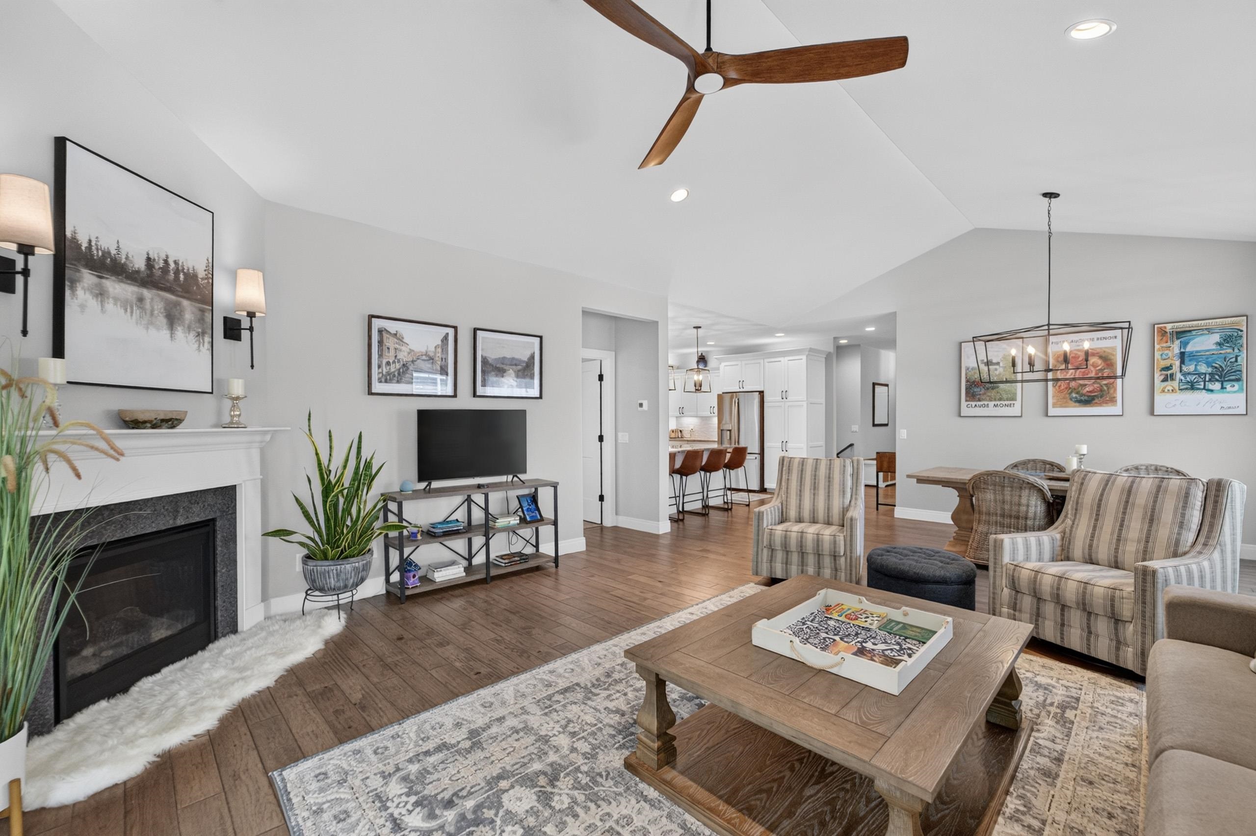 6727 Bellflower Pointe Drive