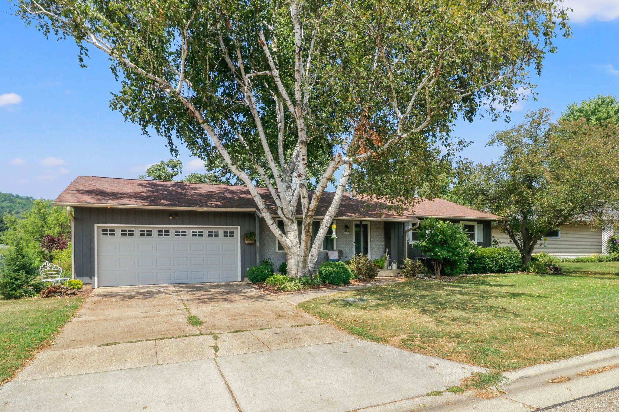 2521 Martin Street