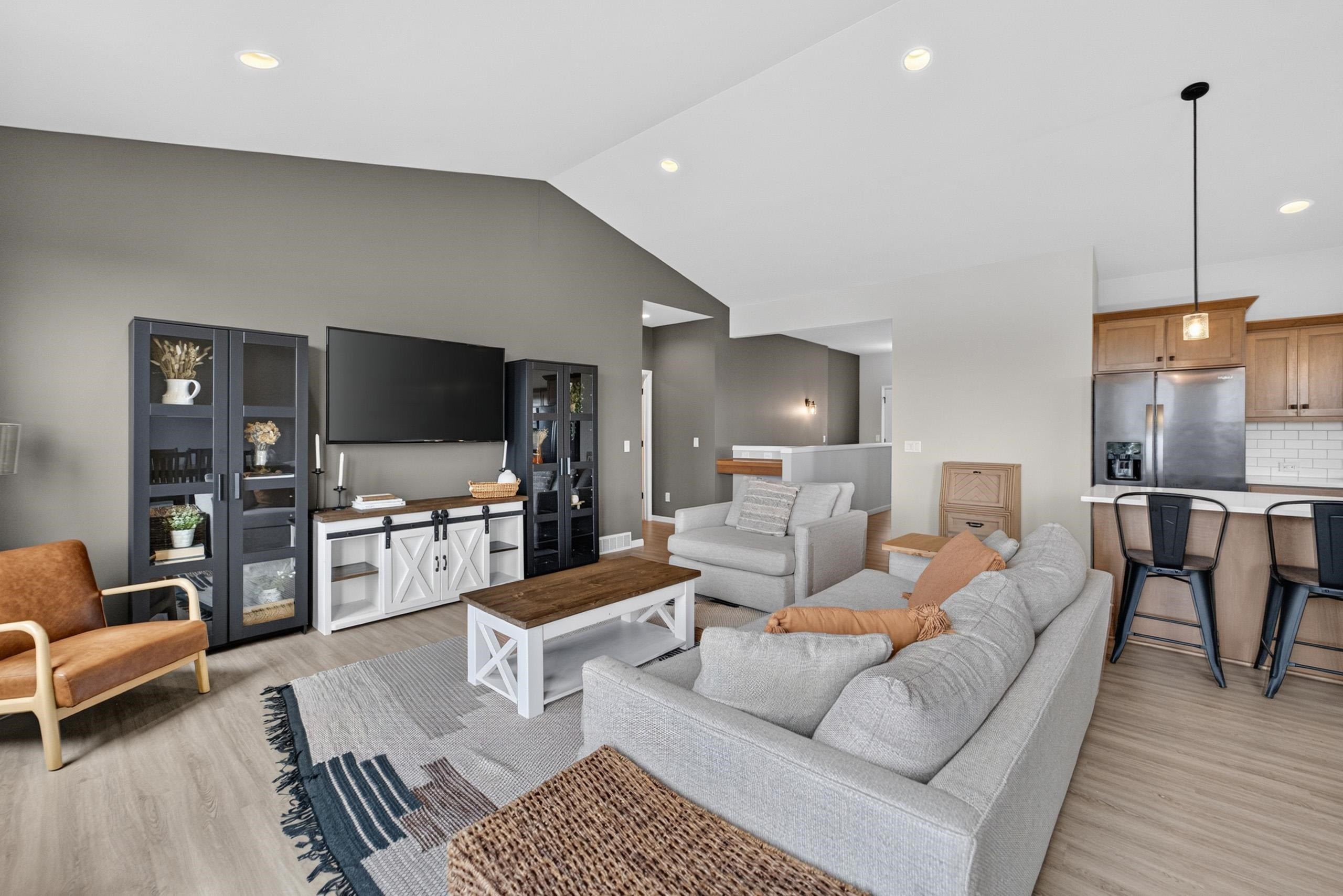 1280 Twisted Branch Way