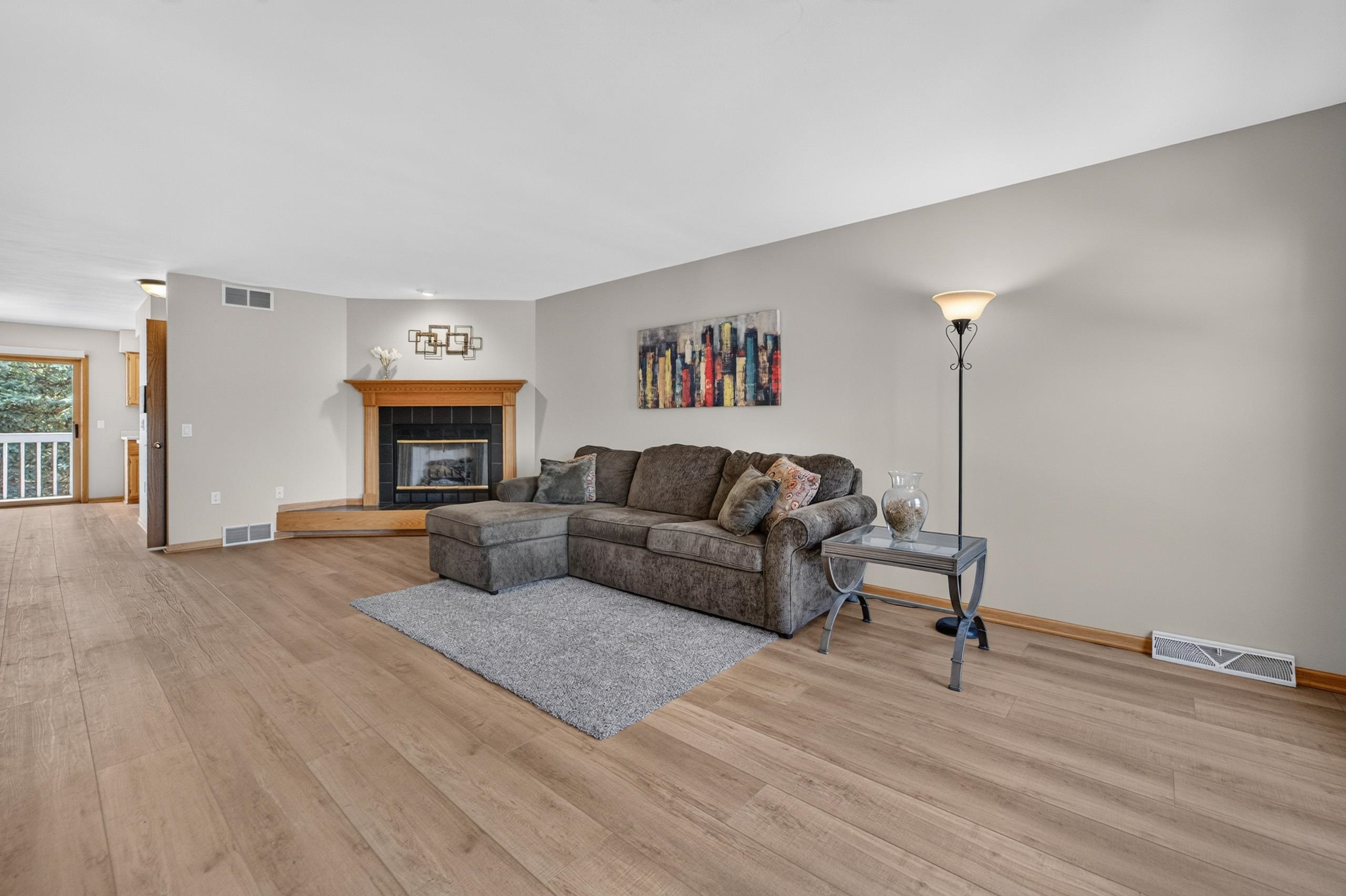 3222 Dorchester Way