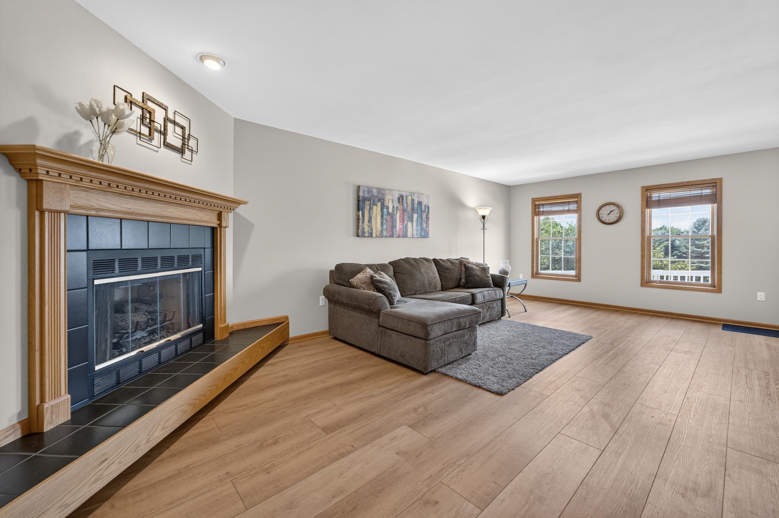 3222 Dorchester Way