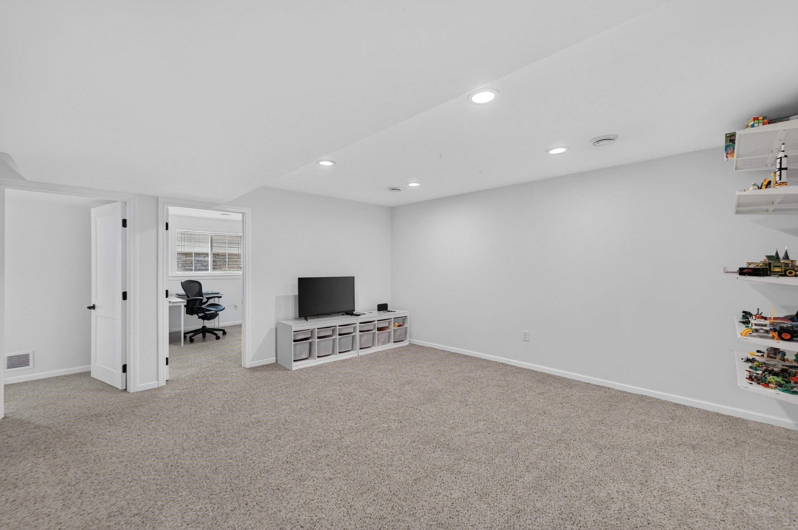 1003 Tara Lane