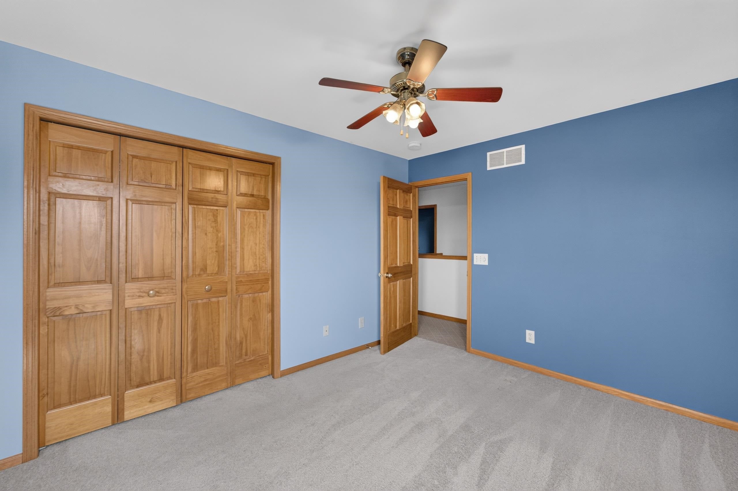 914 Eagle Crest Drive