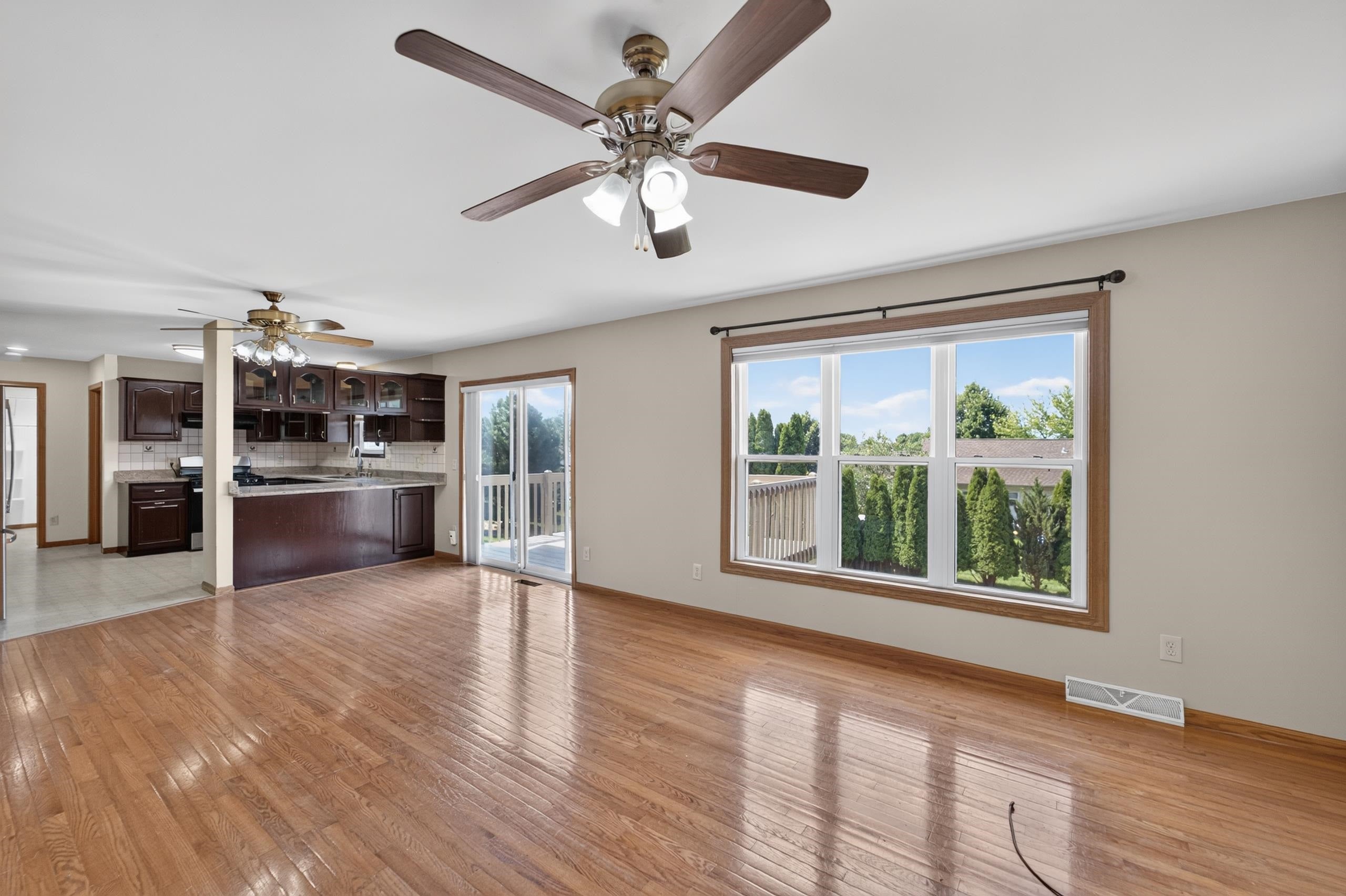 914 Eagle Crest Drive