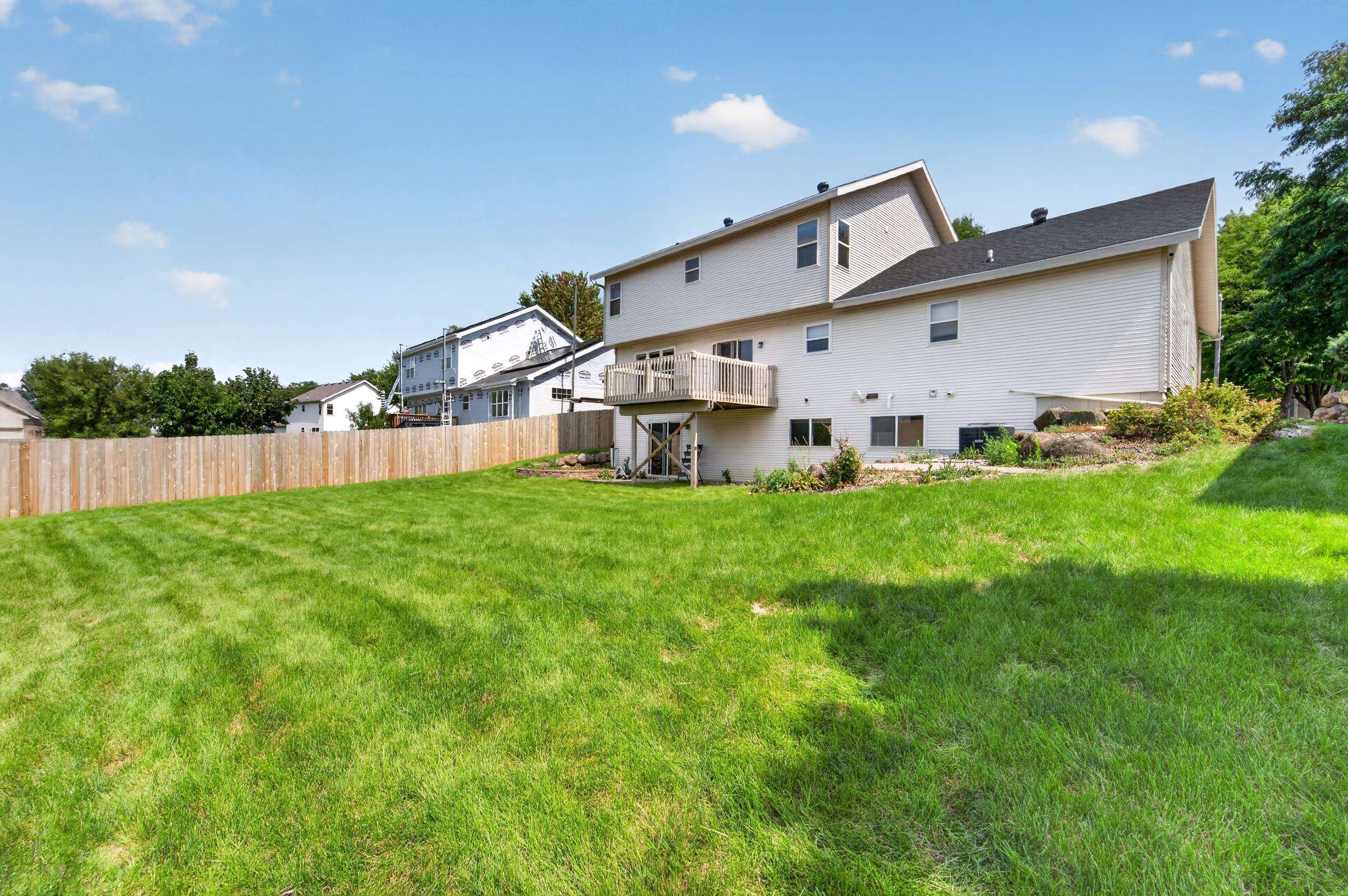 914 Eagle Crest Drive