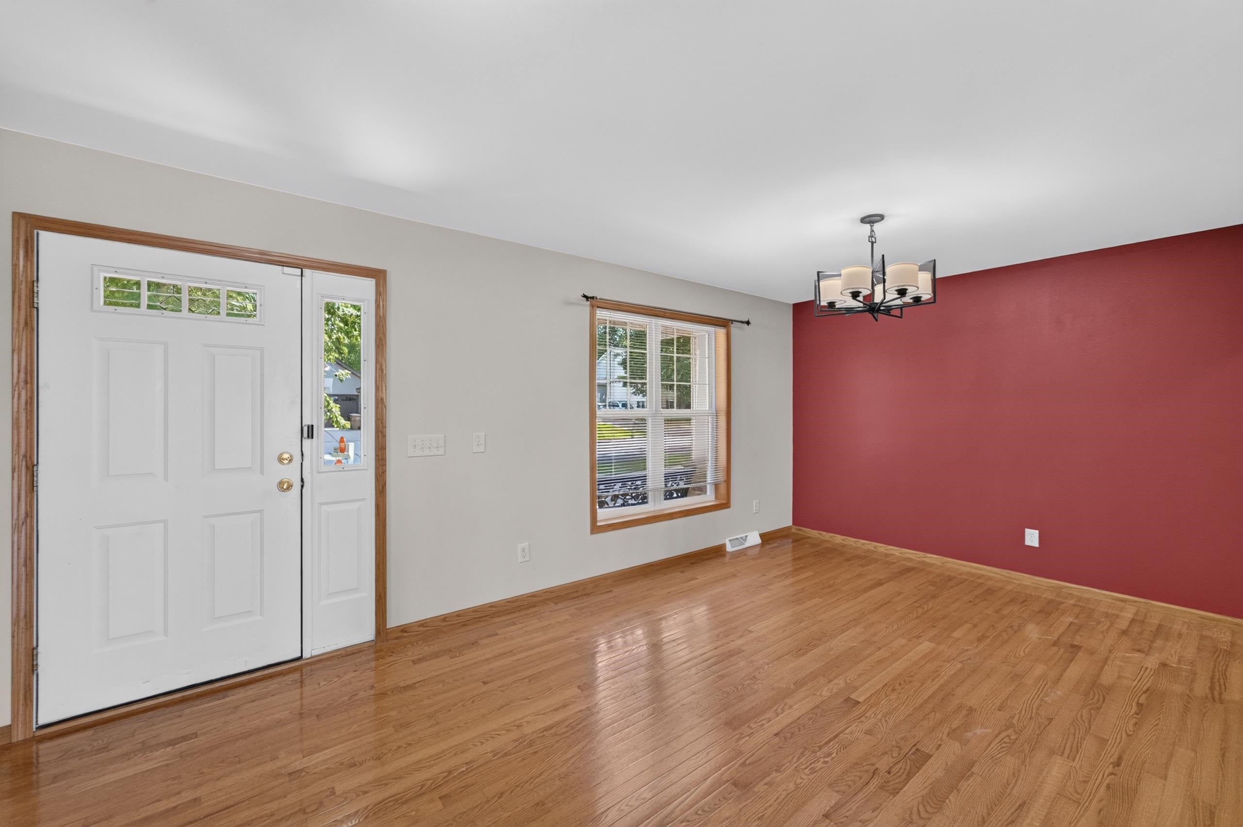 914 Eagle Crest Drive