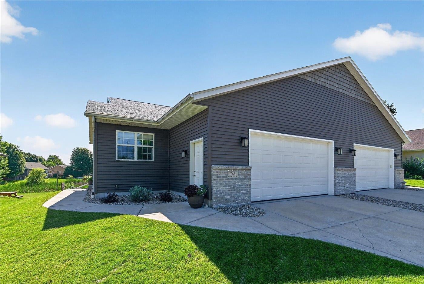 746 Thompson Drive