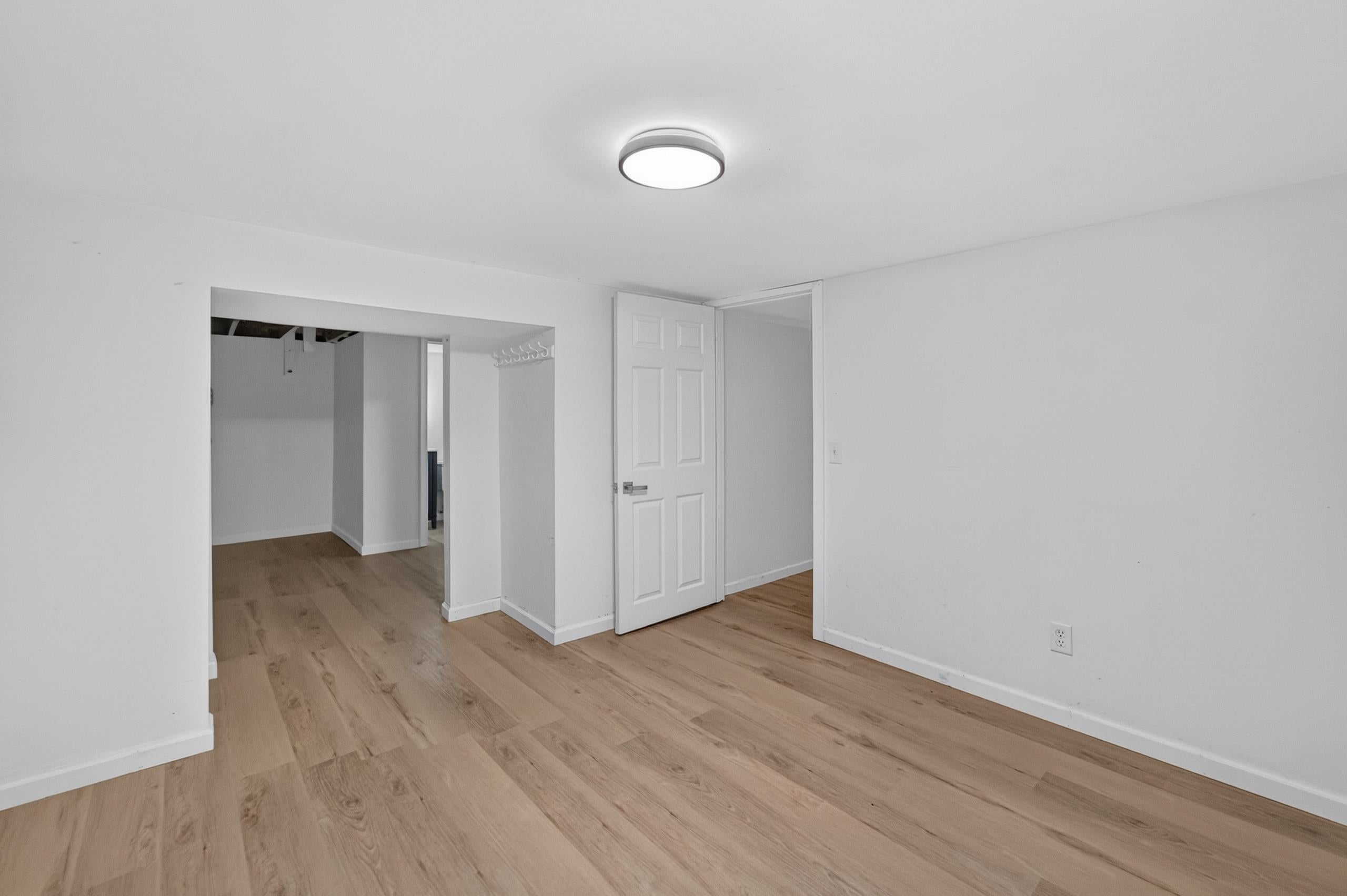1121 Debra Lane