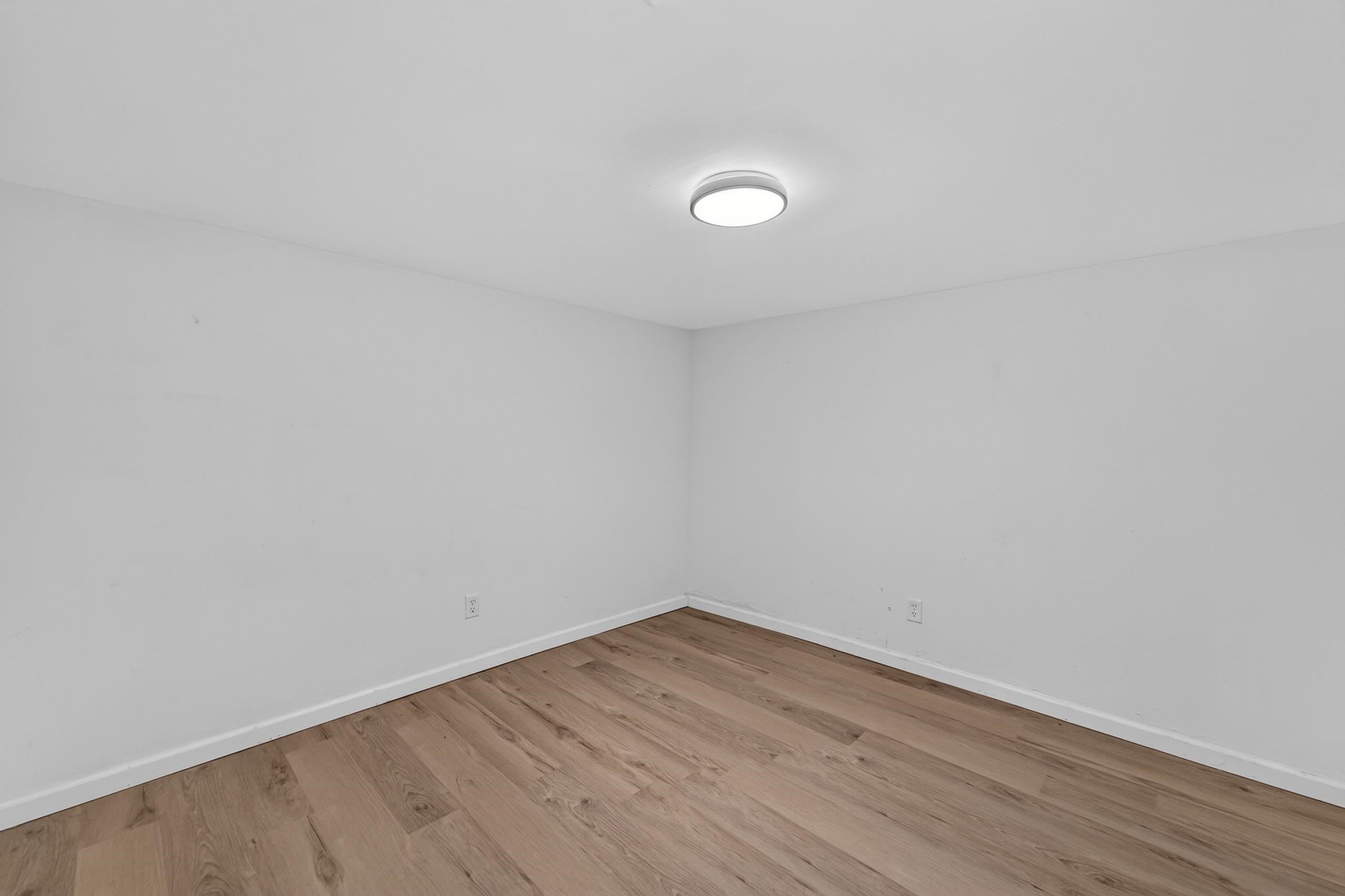 1121 Debra Lane