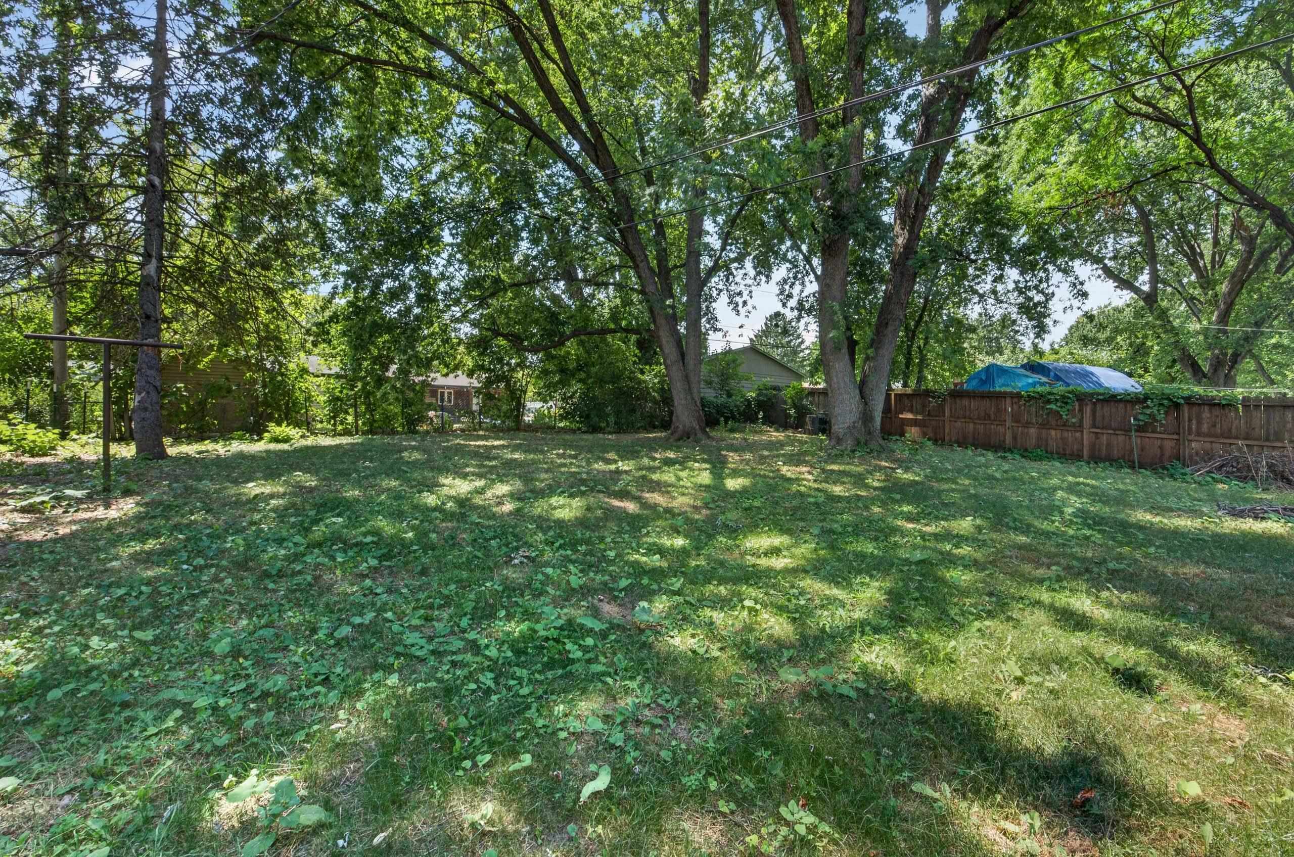 1121 Debra Lane