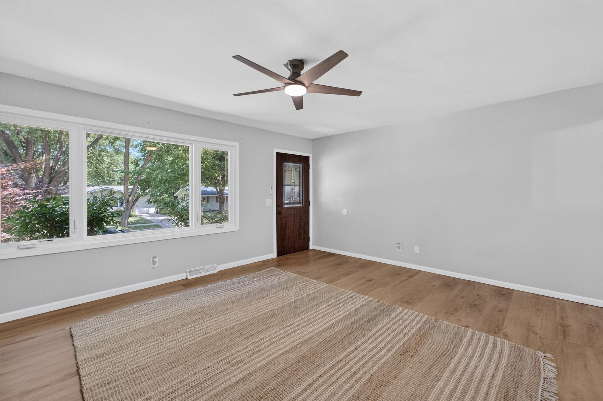 1121 Debra Lane