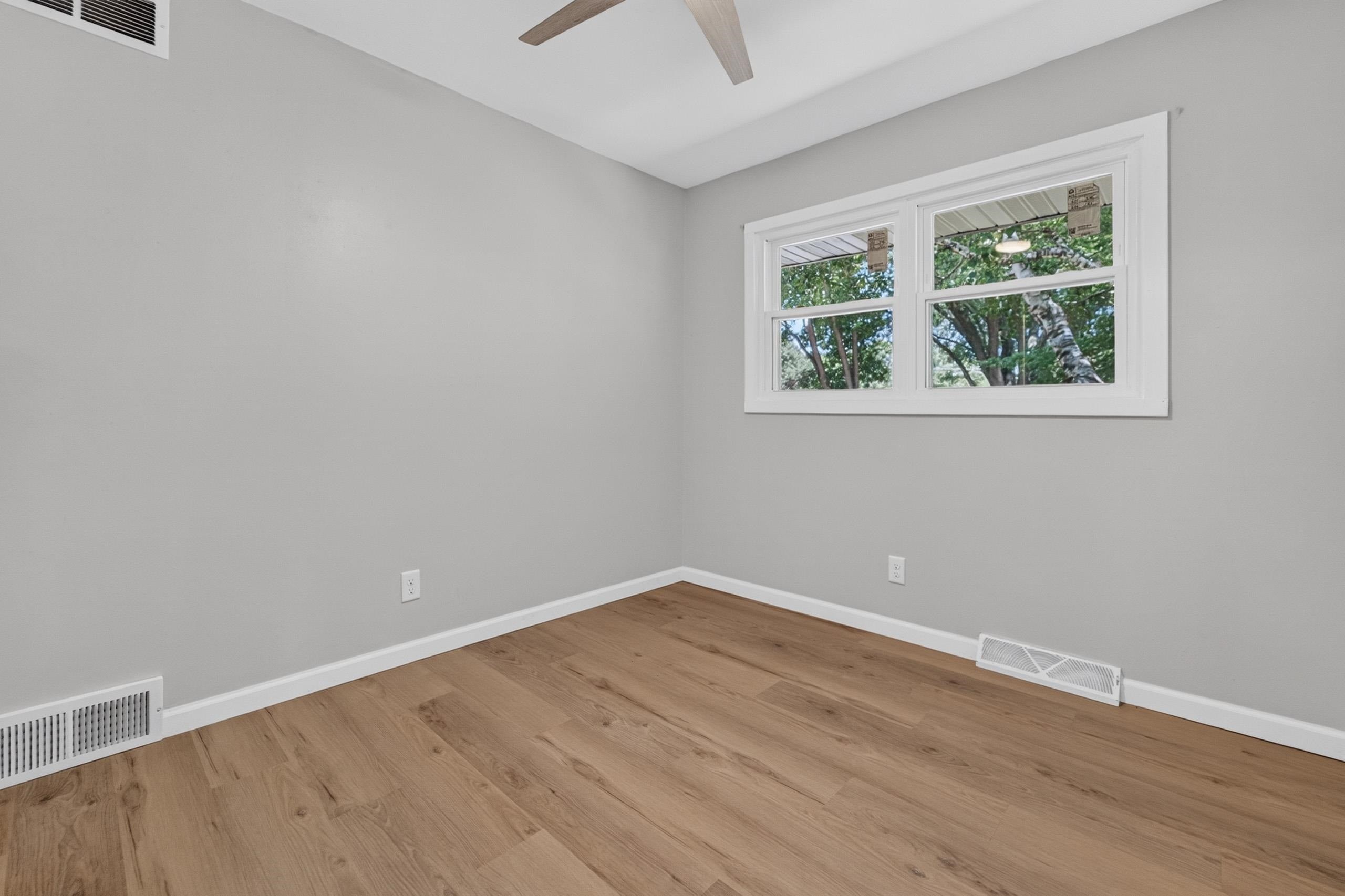1121 Debra Lane