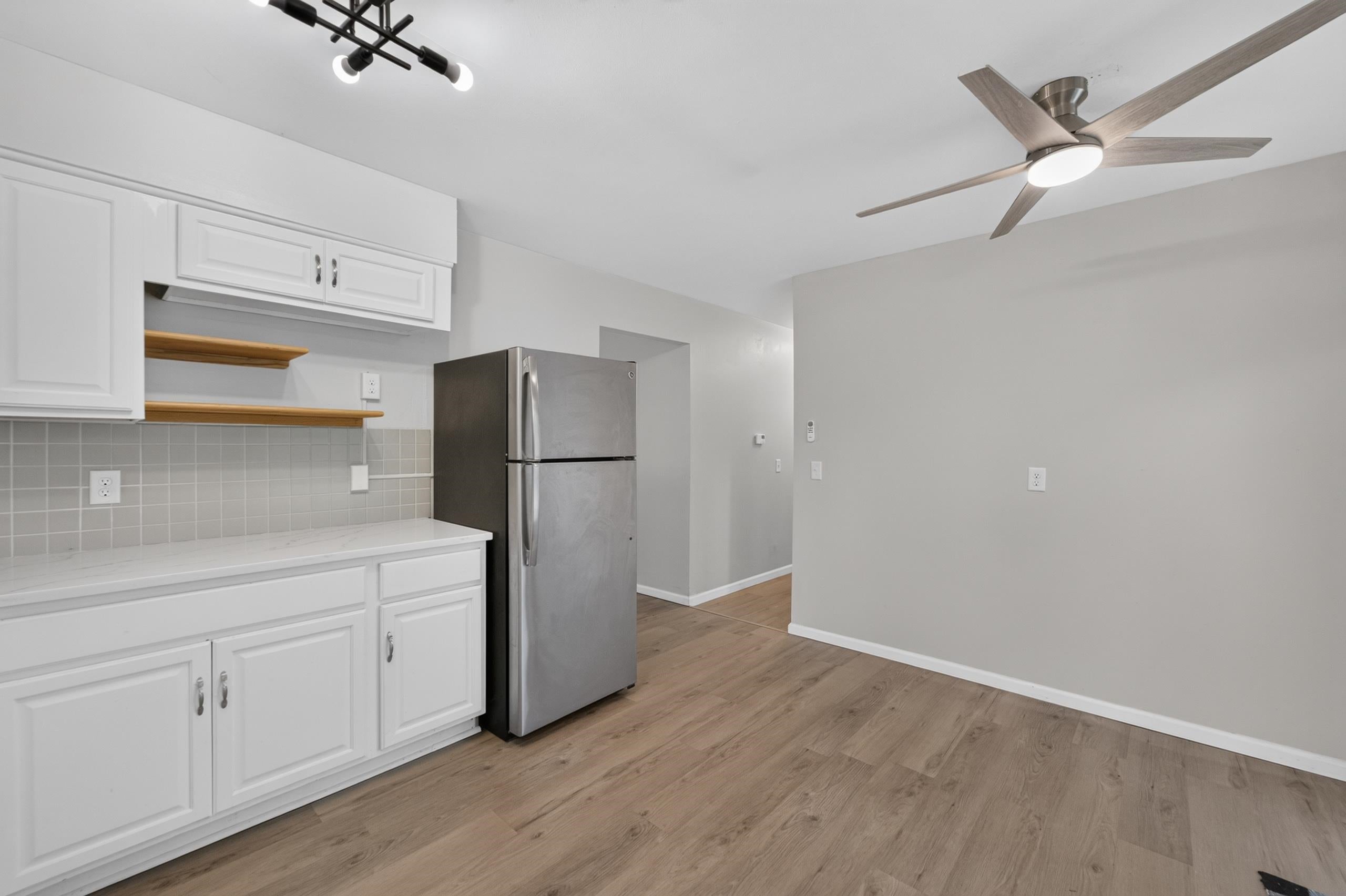 1121 Debra Lane