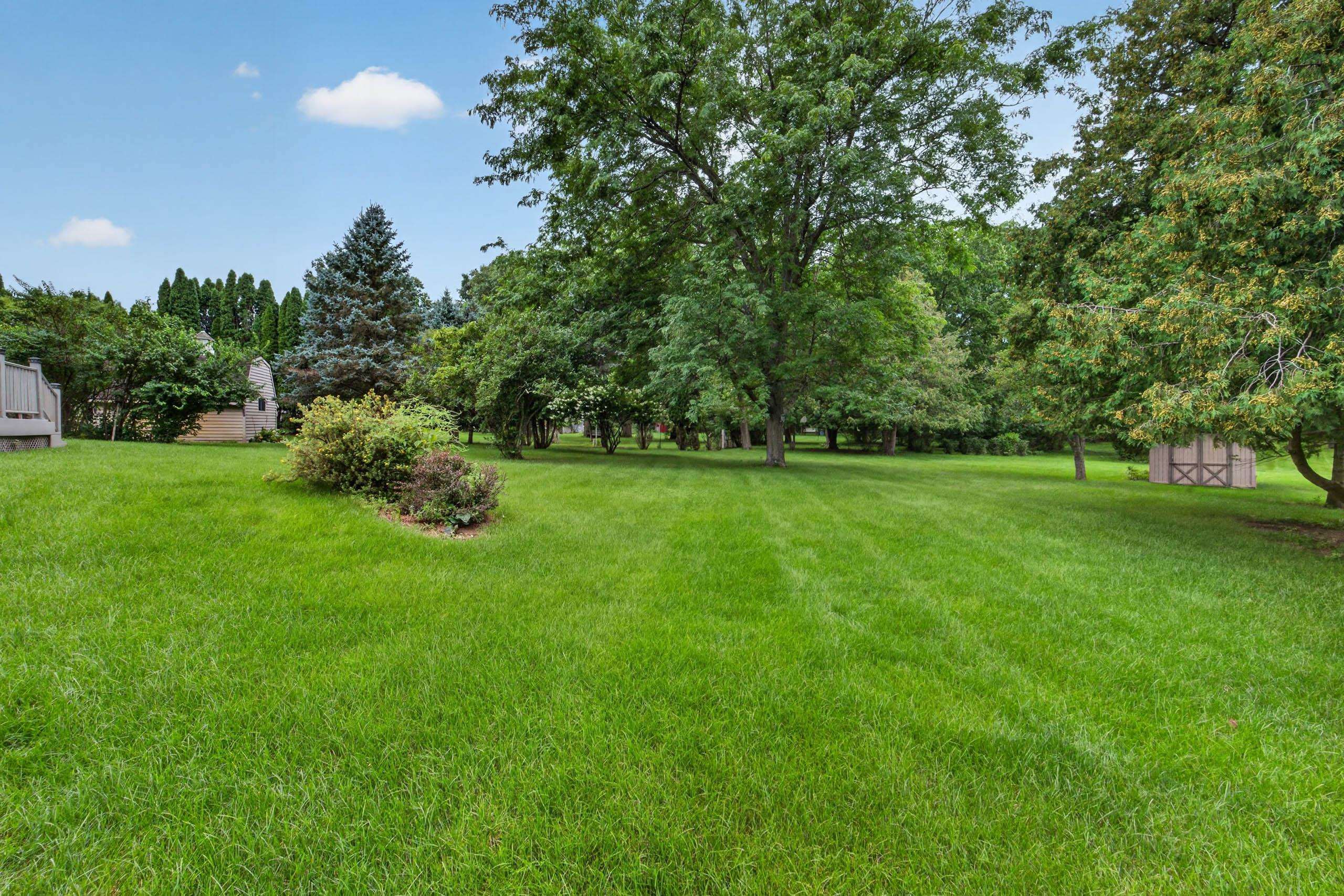 5701 N Ridge View Drive