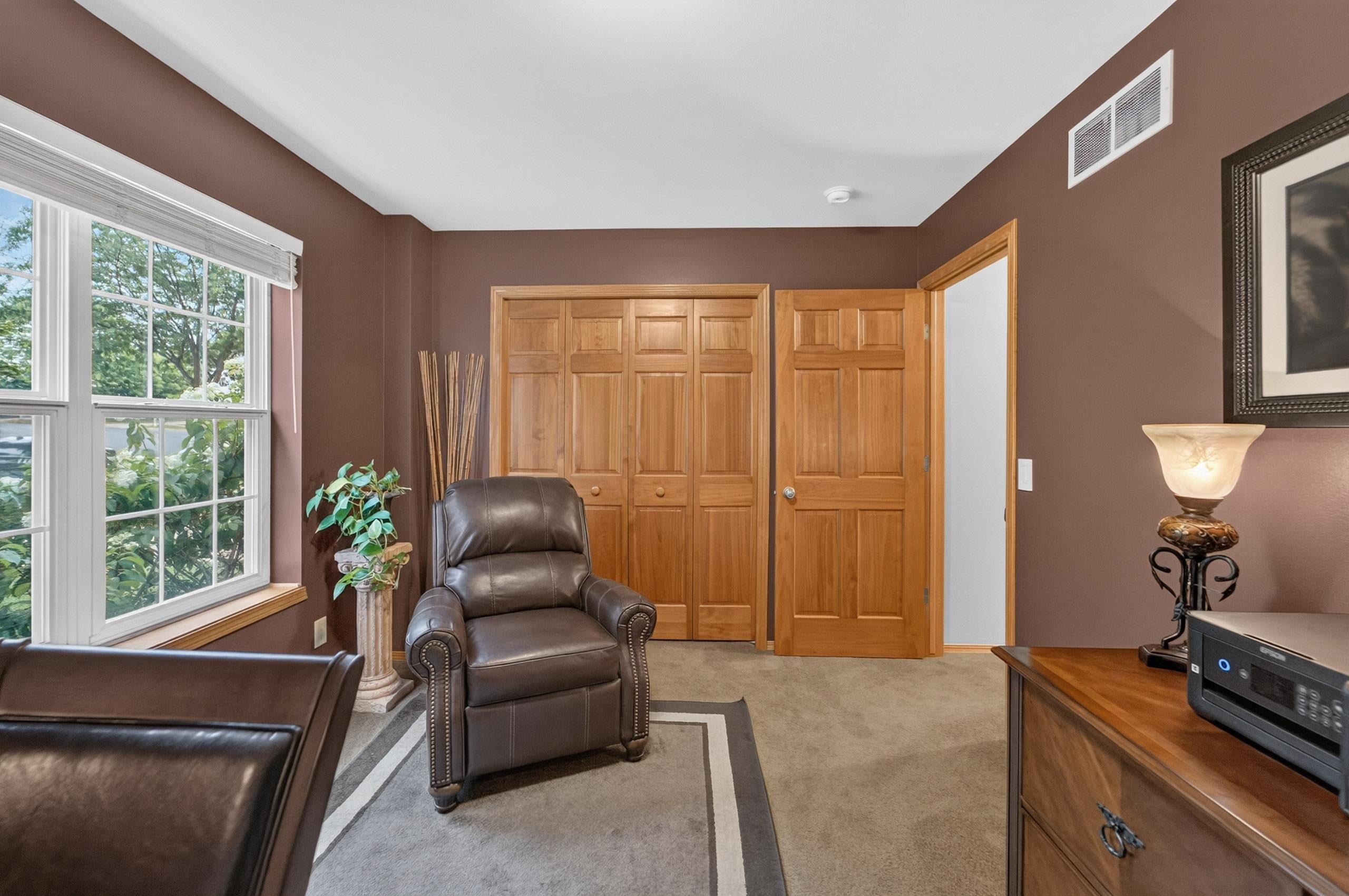 3442 Dorchester Way