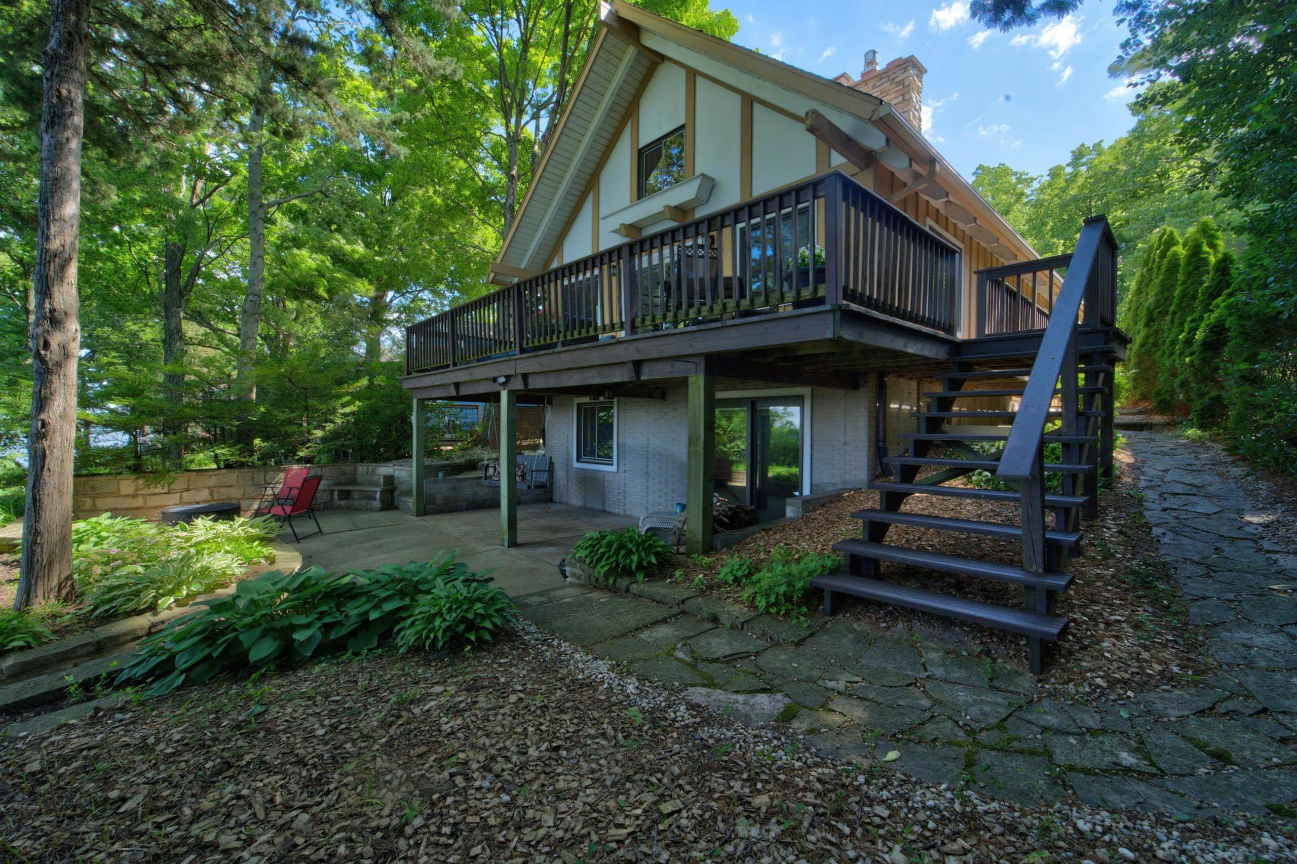 6126 Overlook Drive