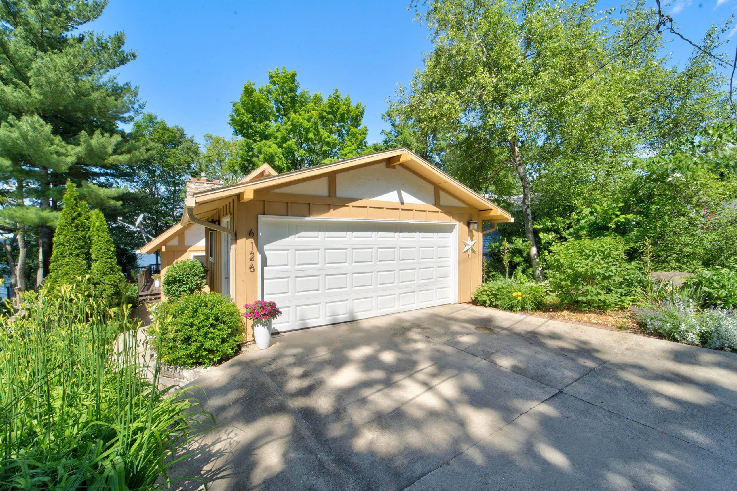 6126 Overlook Drive